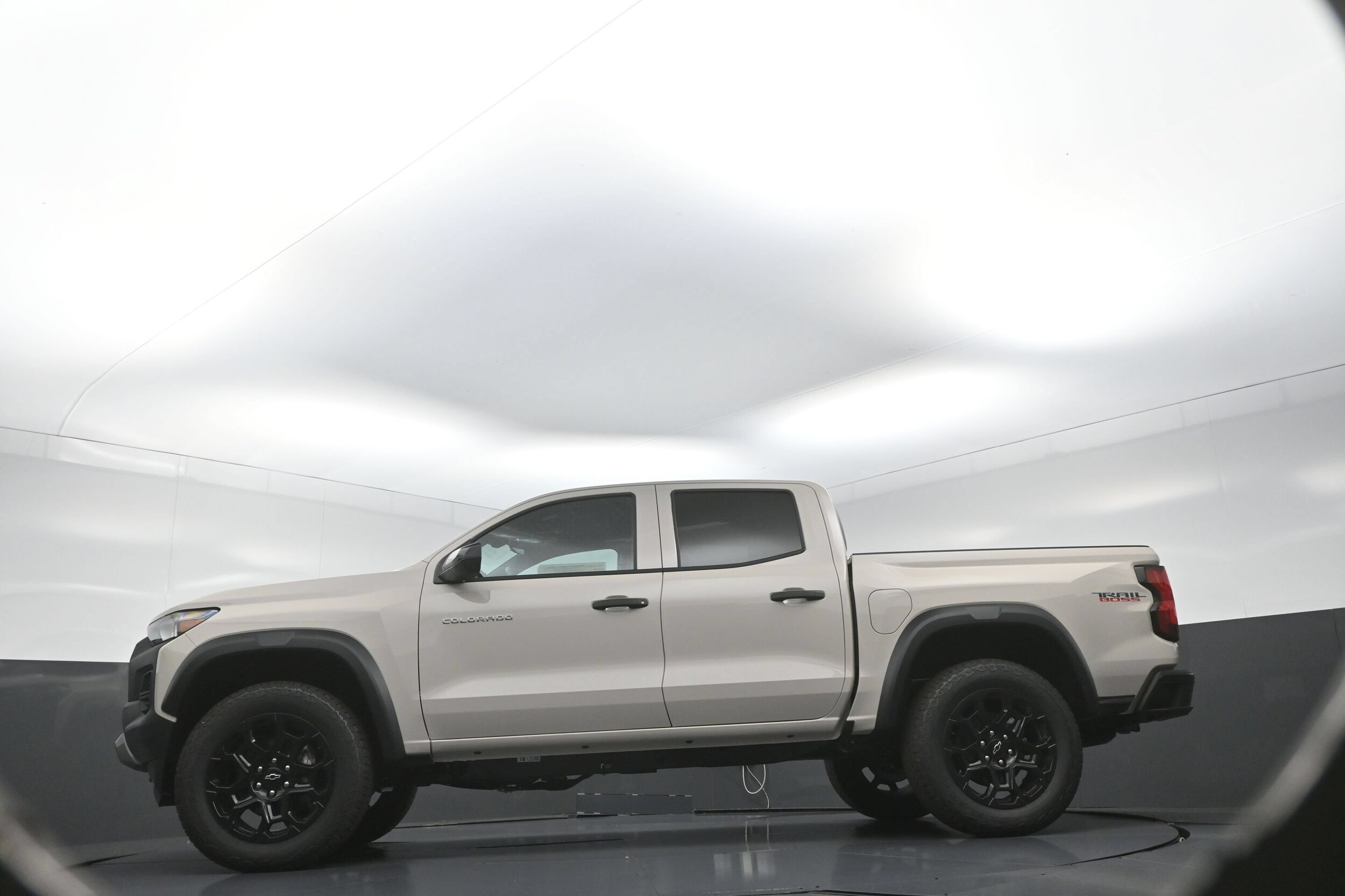 2026 Chevrolet Colorado Trail Boss - Photo 11