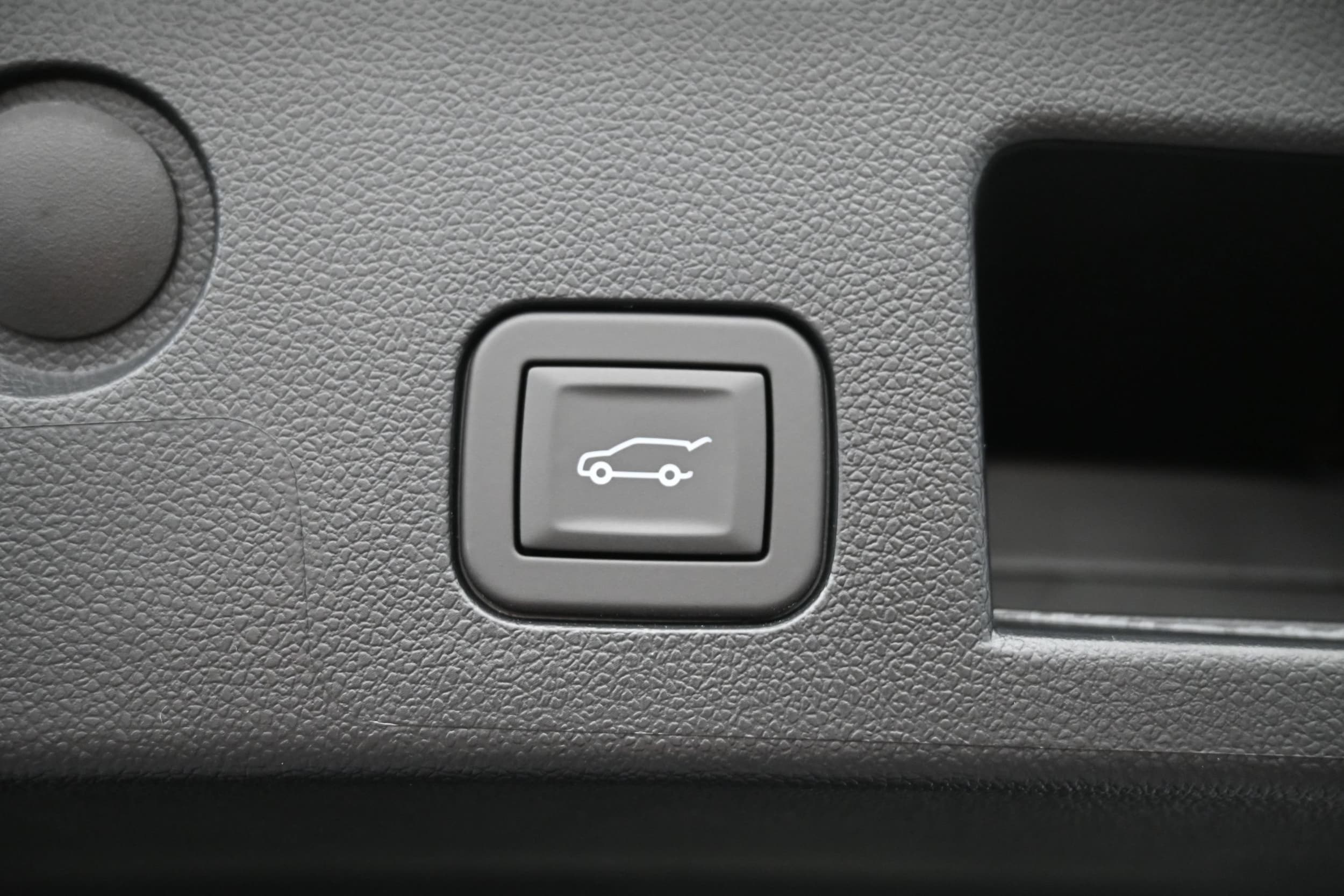2027 Chevrolet Equinox LT - Photo 52