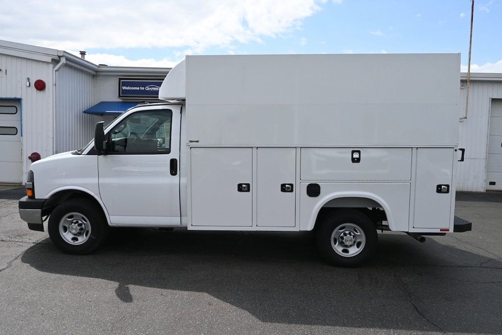 New 2025 Chevrolet Express Cutaway 3500 1WT Cutaway Van