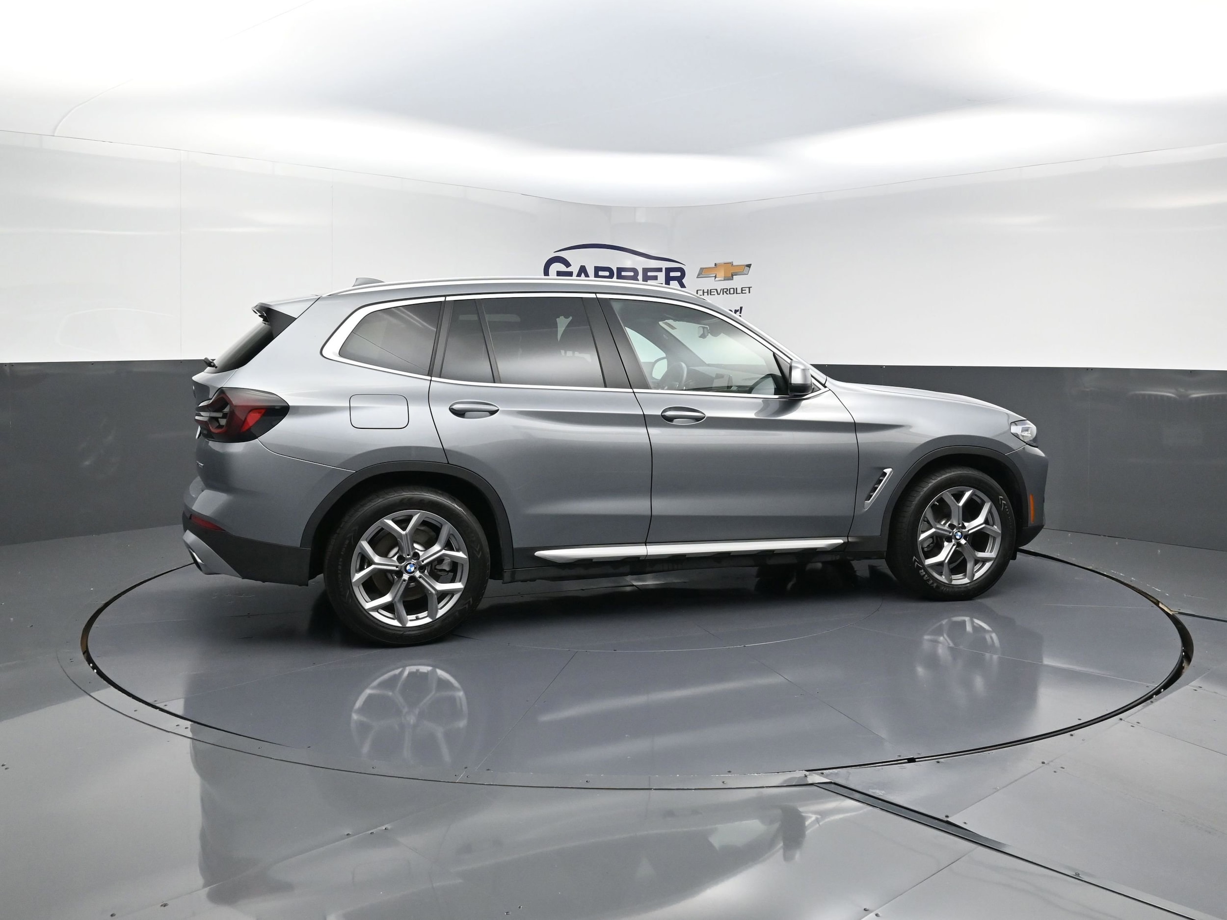 Used 2024 BMW X3 30i with VIN 5UX43DP05R9U27221 for sale in Highland, IN