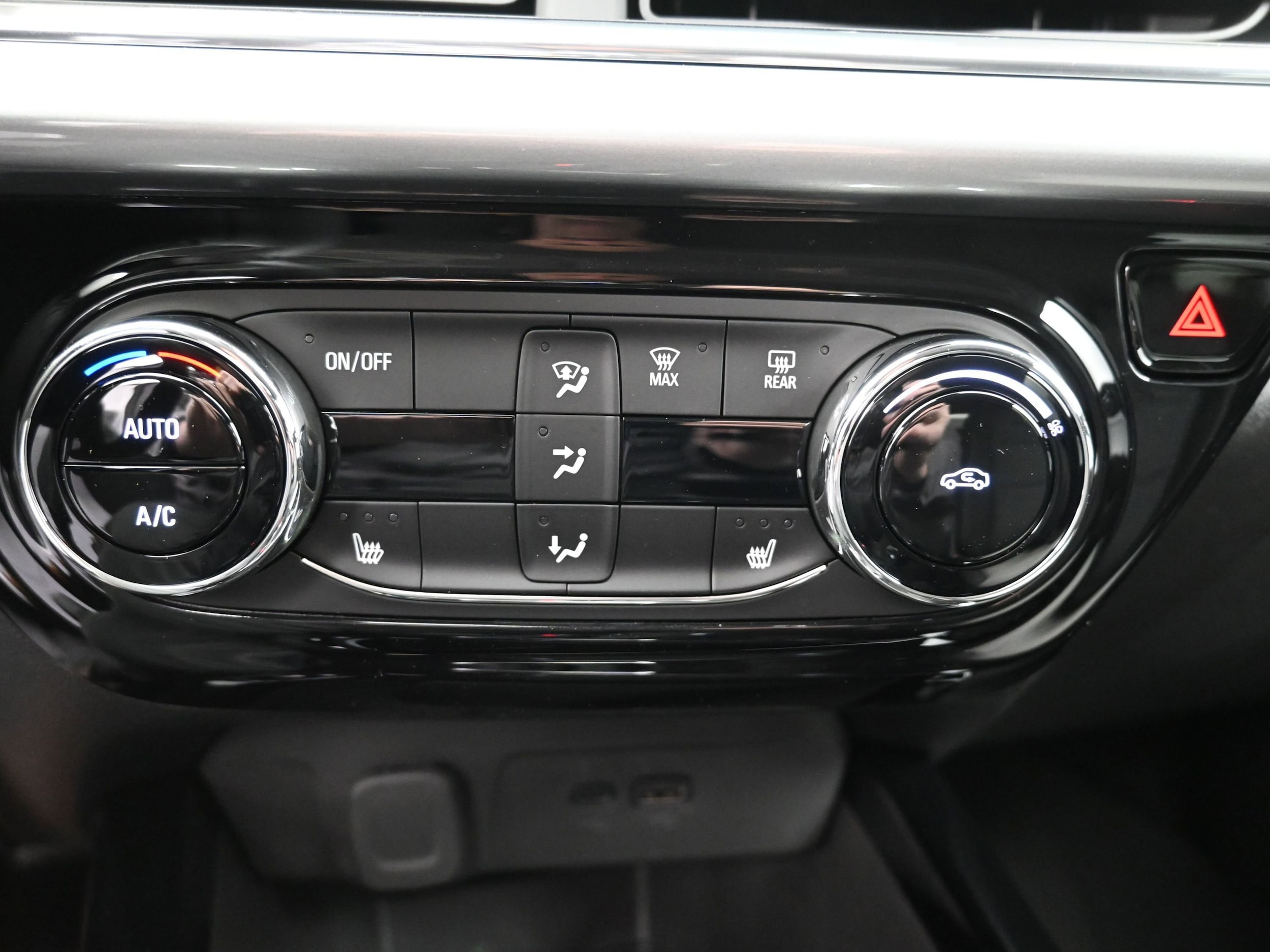 2026 Chevrolet Trax LT - Photo 37