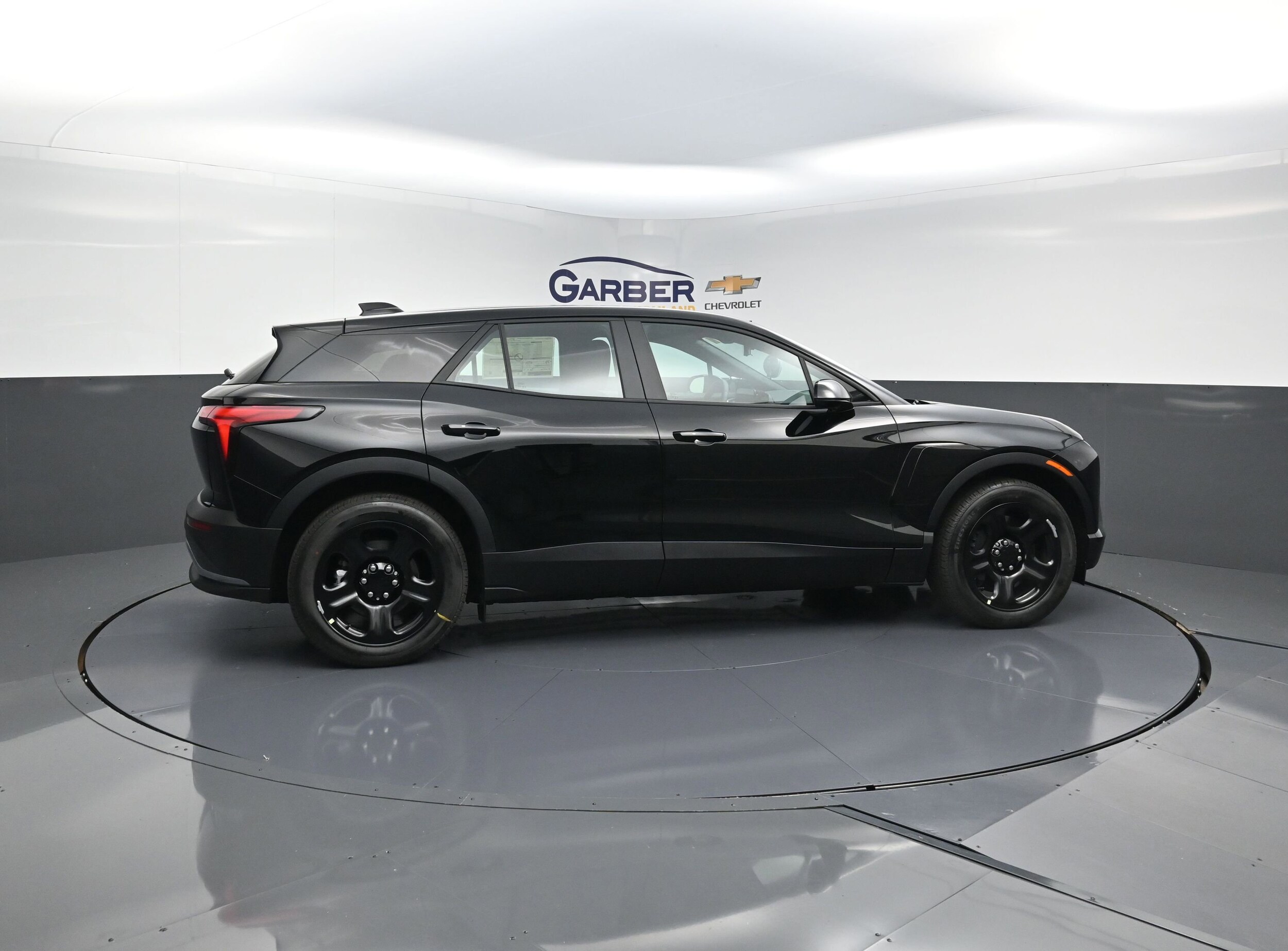 2025 Chevrolet Blazer EV photo 2