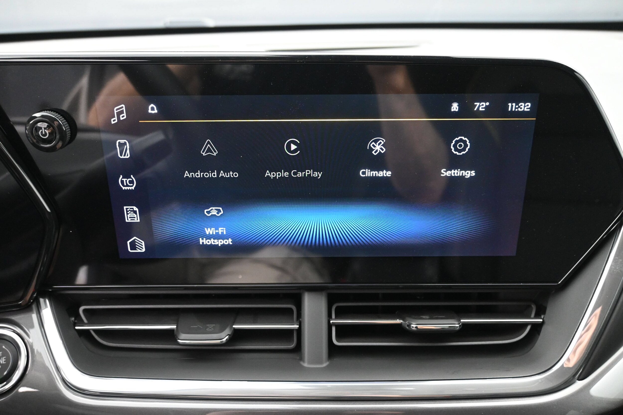 2026 Chevrolet Trax Activ - Photo 34