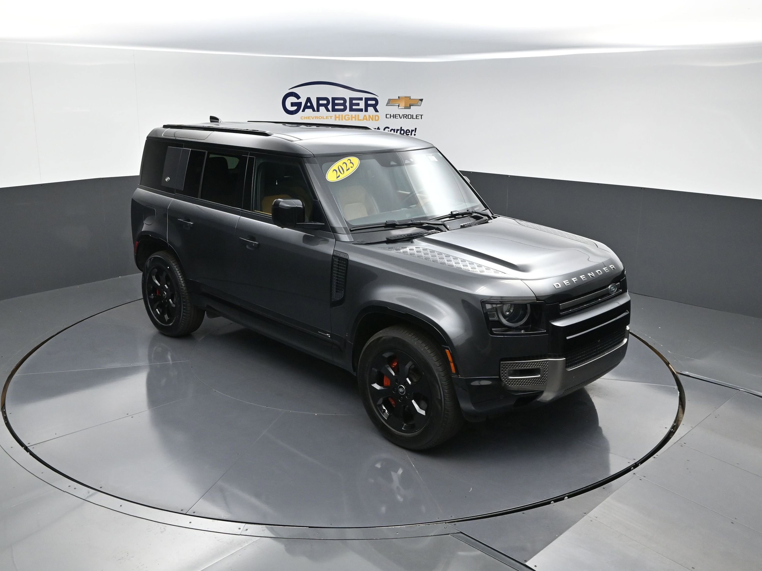 2023 Land Rover Defender X's photo