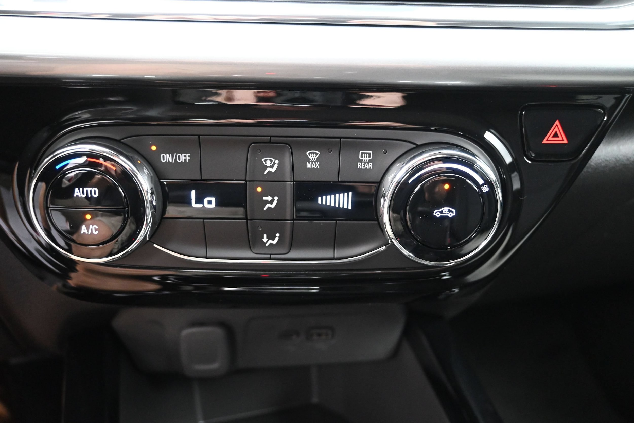 2026 Chevrolet Trax LT - Photo 36