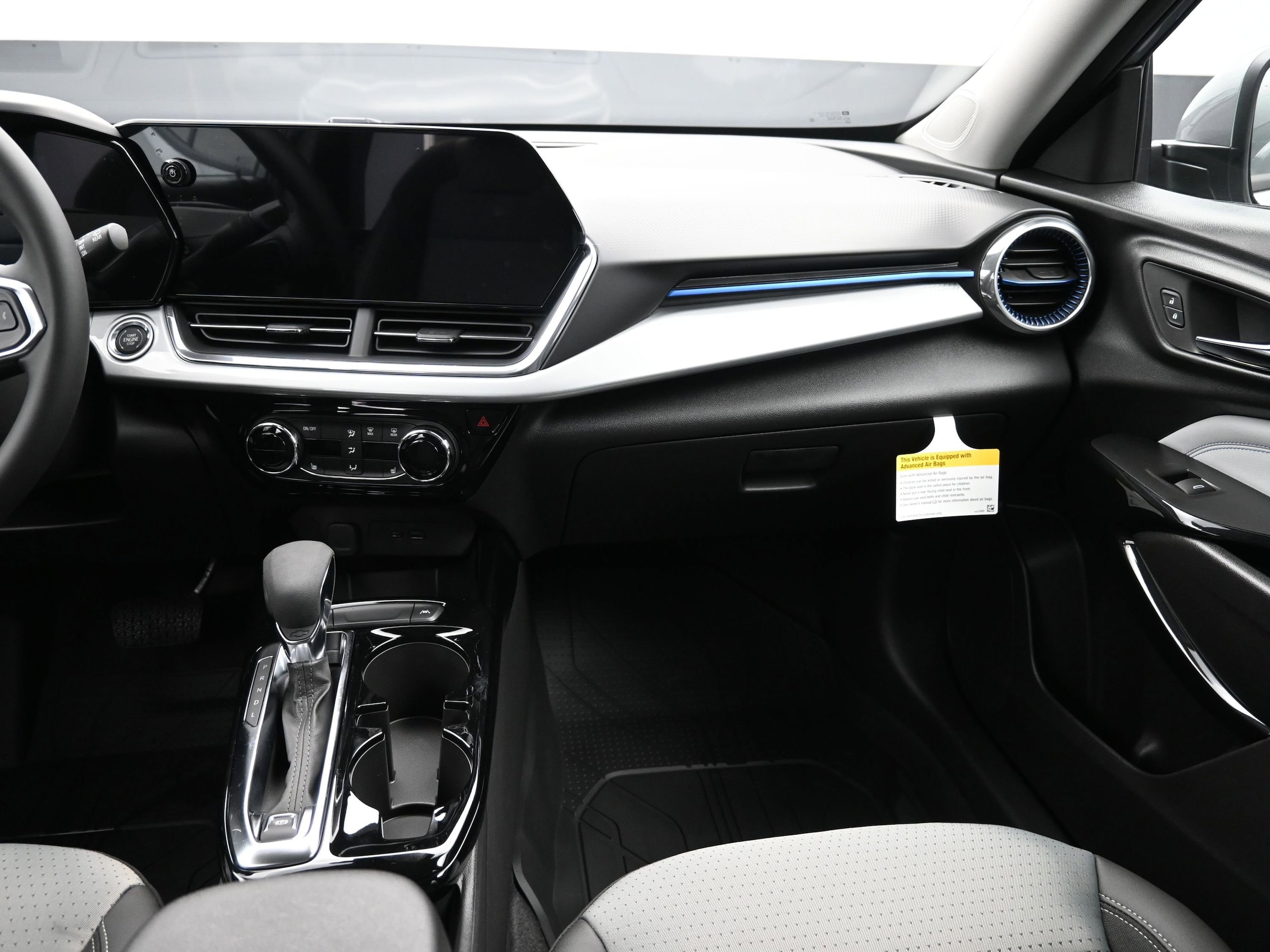 2026 Chevrolet Trax LT - Photo 18