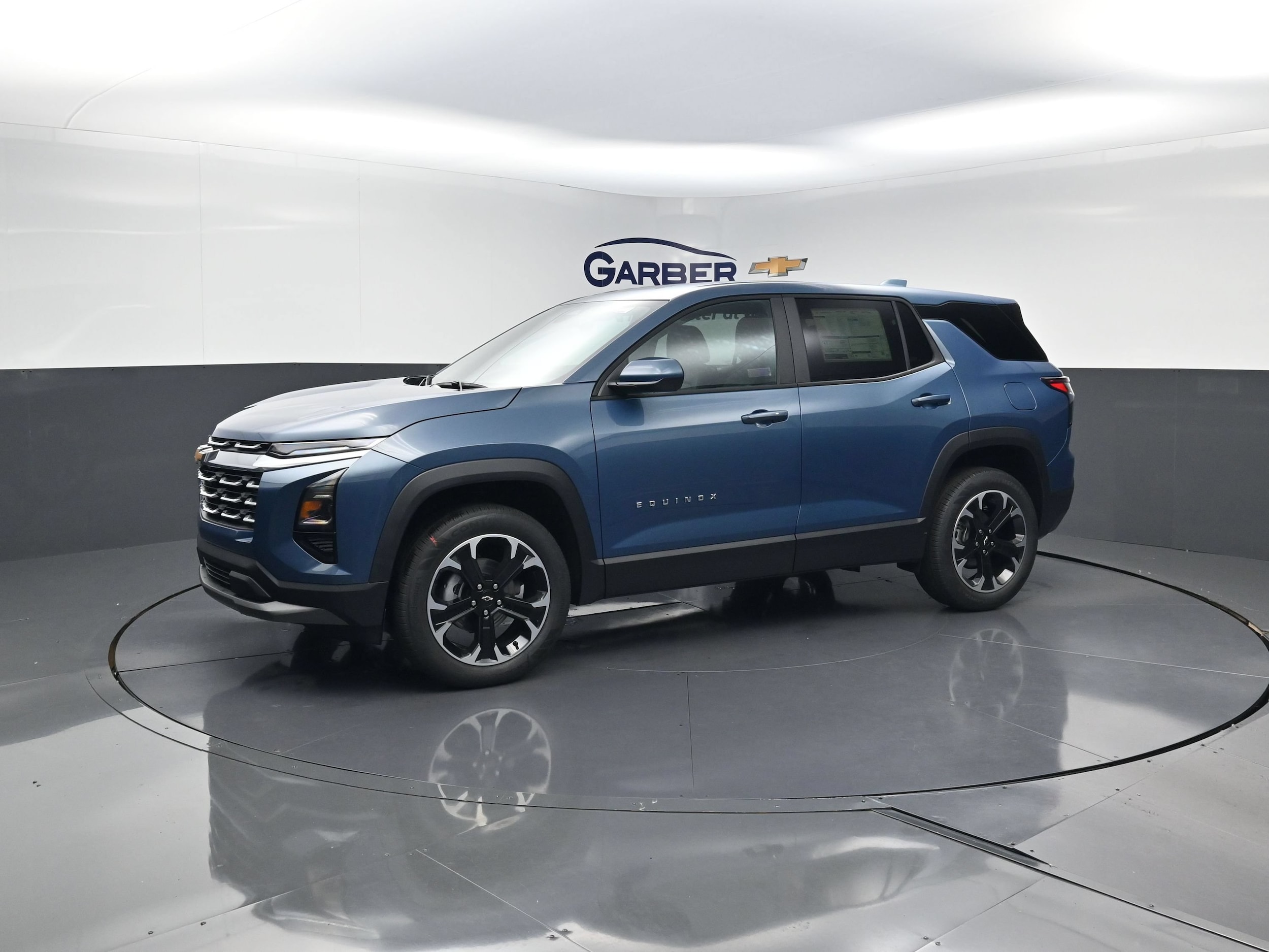2027 Chevrolet Equinox LT - Photo 6