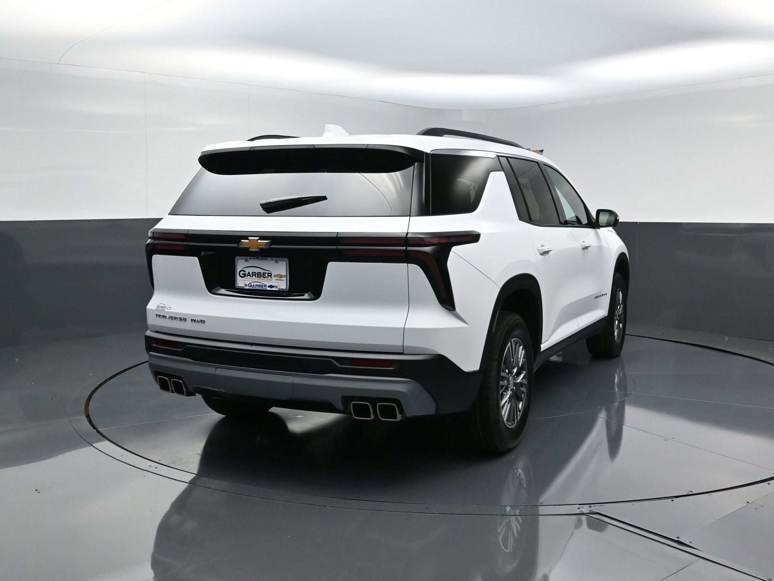 2026 Chevrolet Traverse photo 3