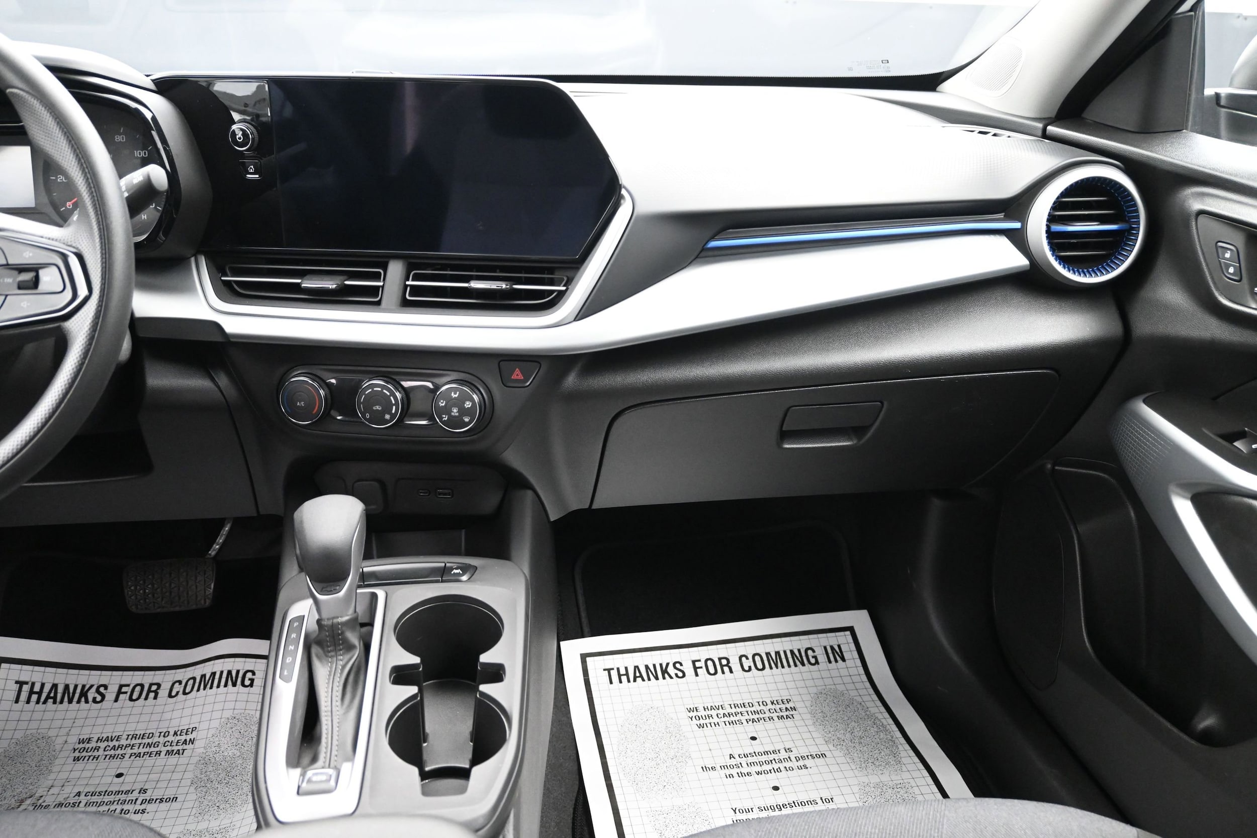 2024 Chevrolet Trax LS - Photo 18