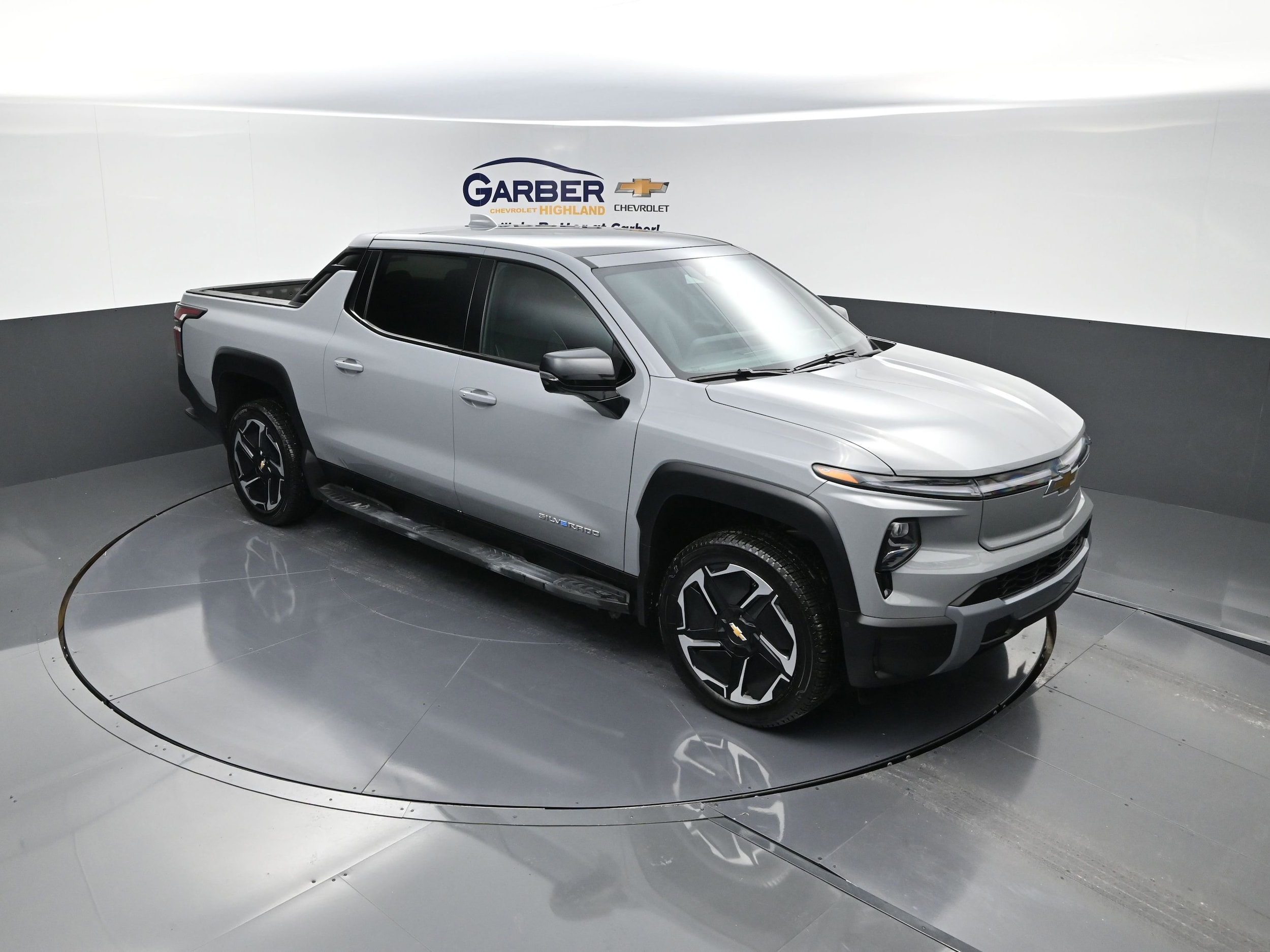 2026 Chevrolet Silverado EV LT Max Range's photo