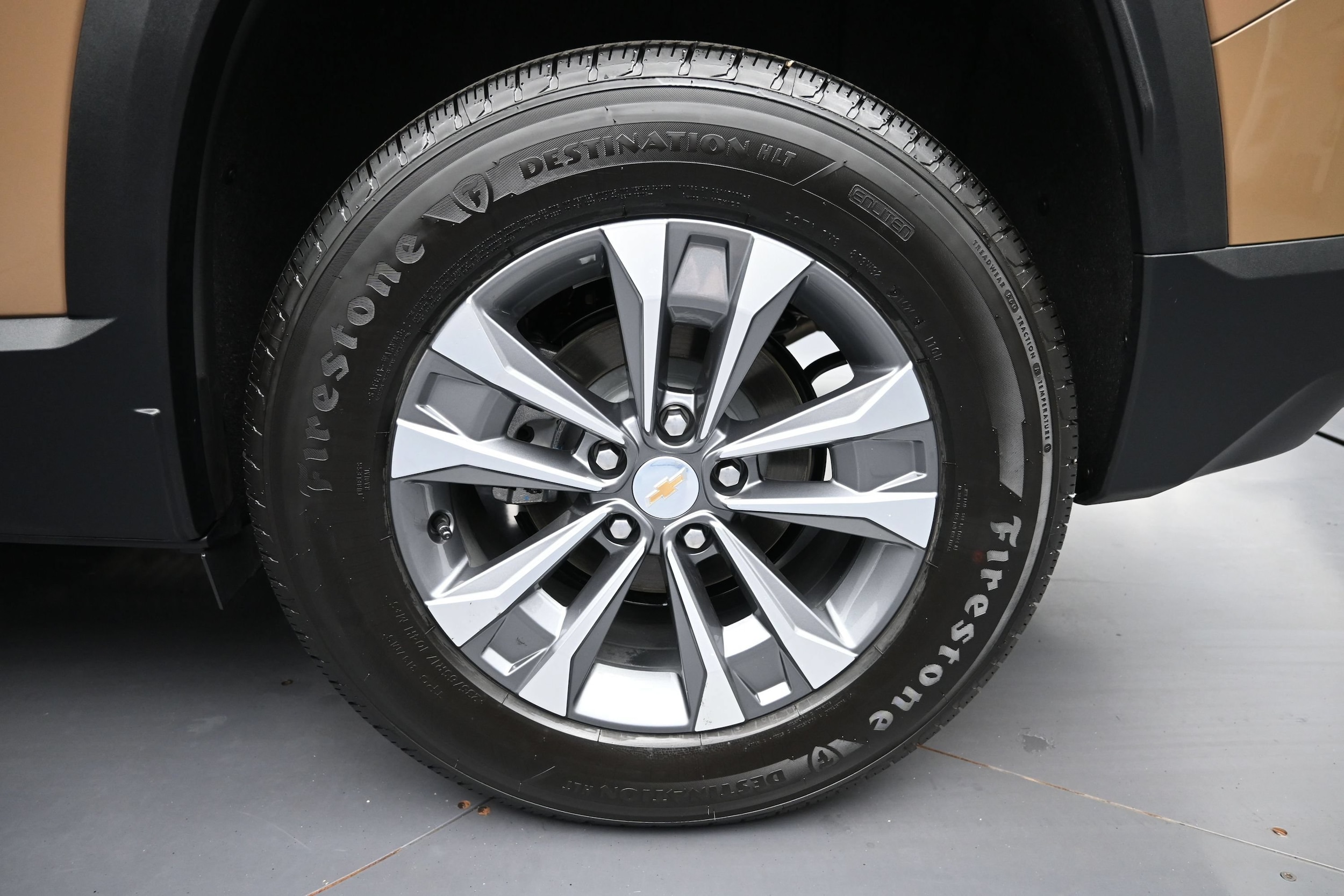 2027 Chevrolet Equinox LT - Photo 50