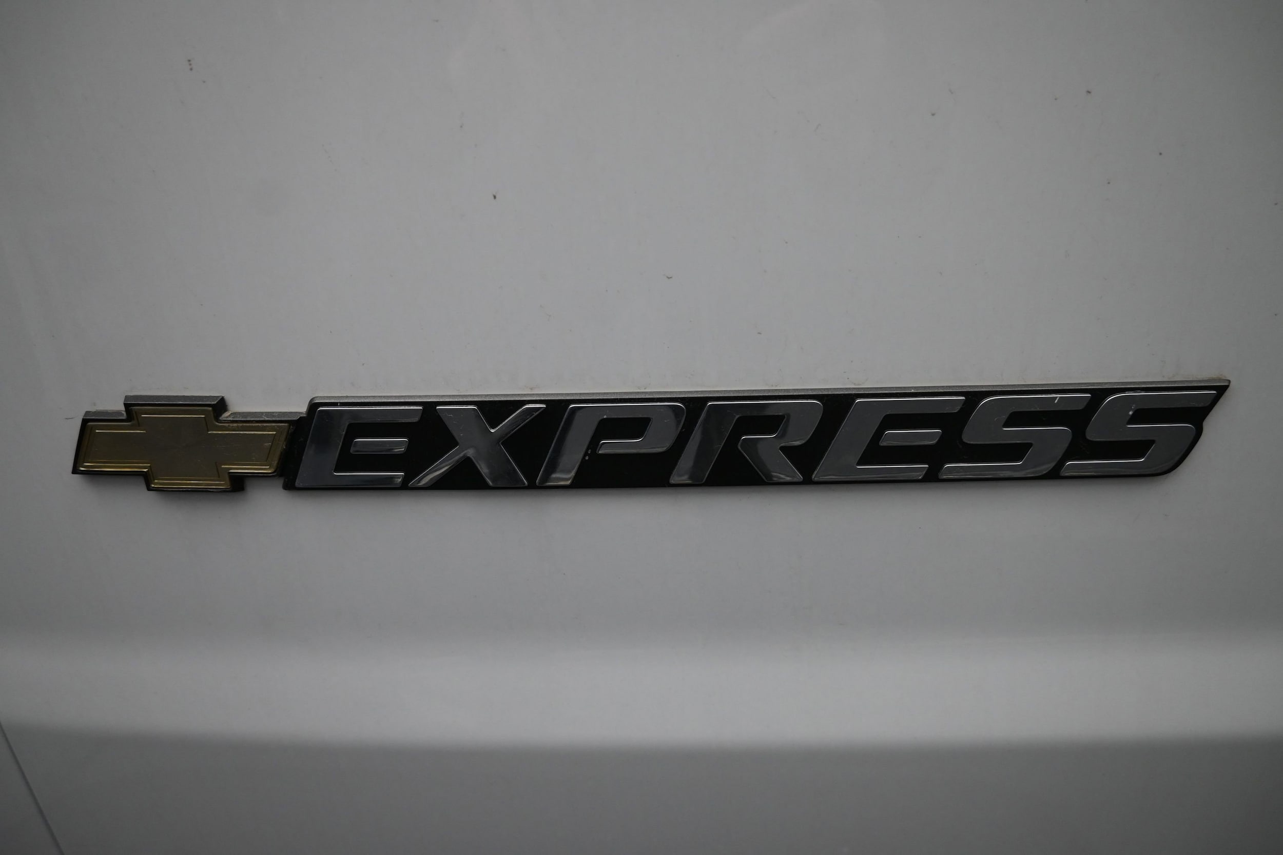 2025 Chevrolet Express Cargo Work Van - Photo 32