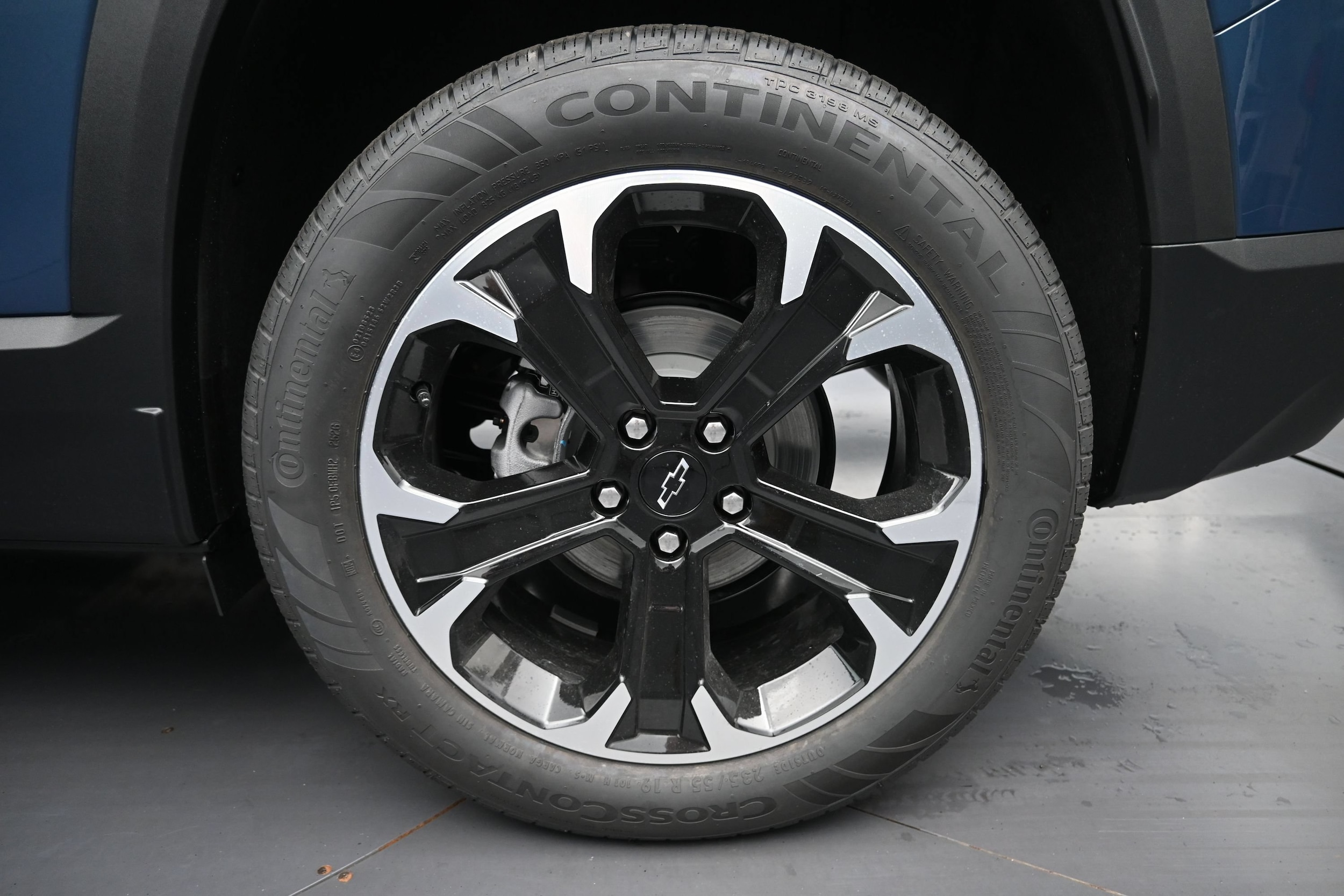 2027 Chevrolet Equinox LT - Photo 53