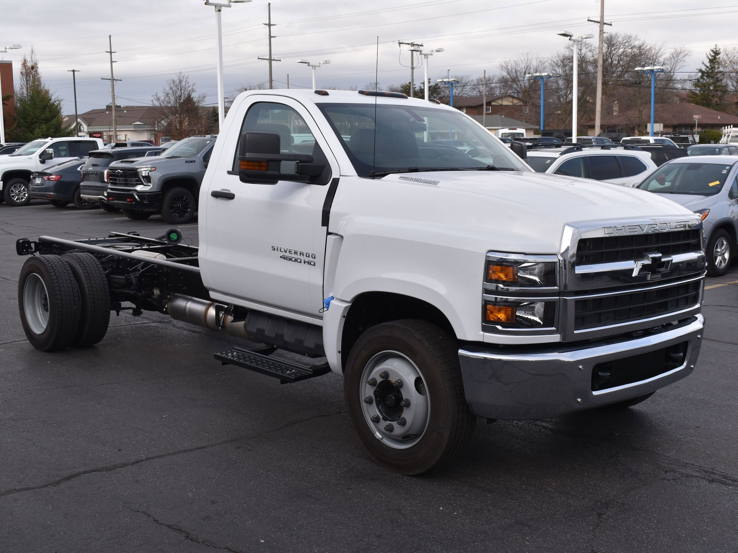 2024 Chevrolet Silverado 4500 Medium Duty Chassis Cab Work Truck's photo
