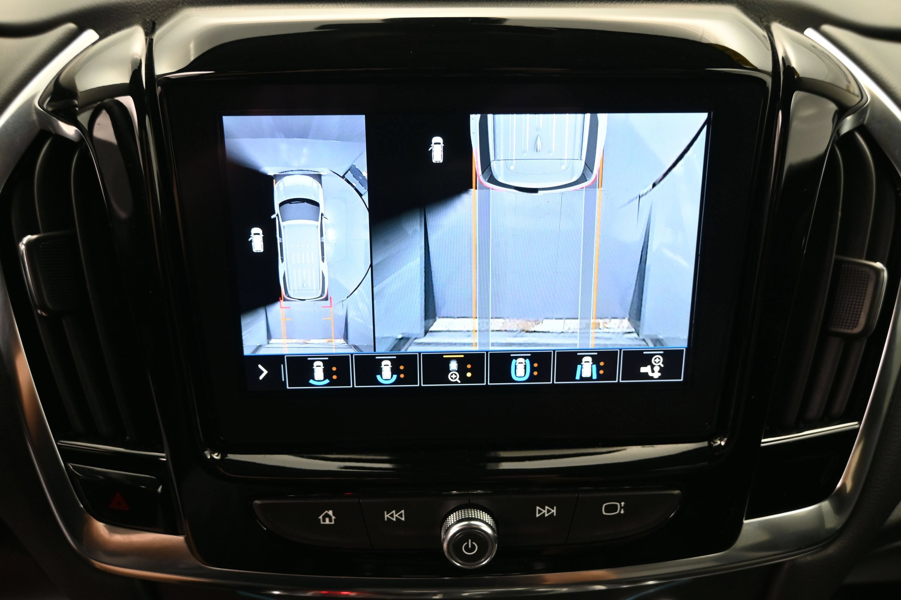 2021 Chevrolet Traverse RS - Photo 44