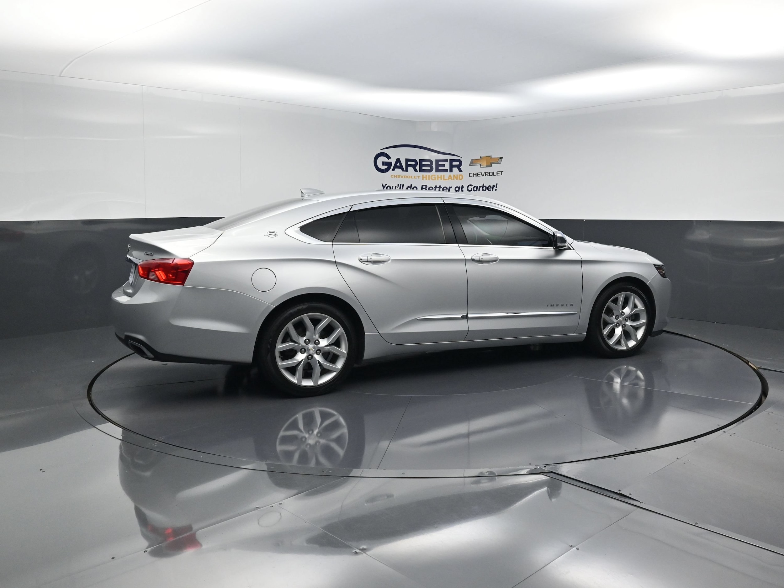 Used 2017 Chevrolet Impala Premier with VIN 1G1145S3XHU166990 for sale in Highland, IN