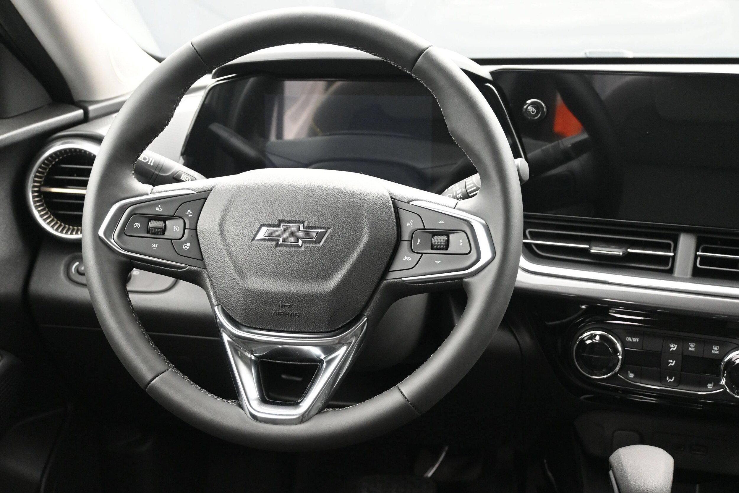 2026 Chevrolet Trax Activ - Photo 17