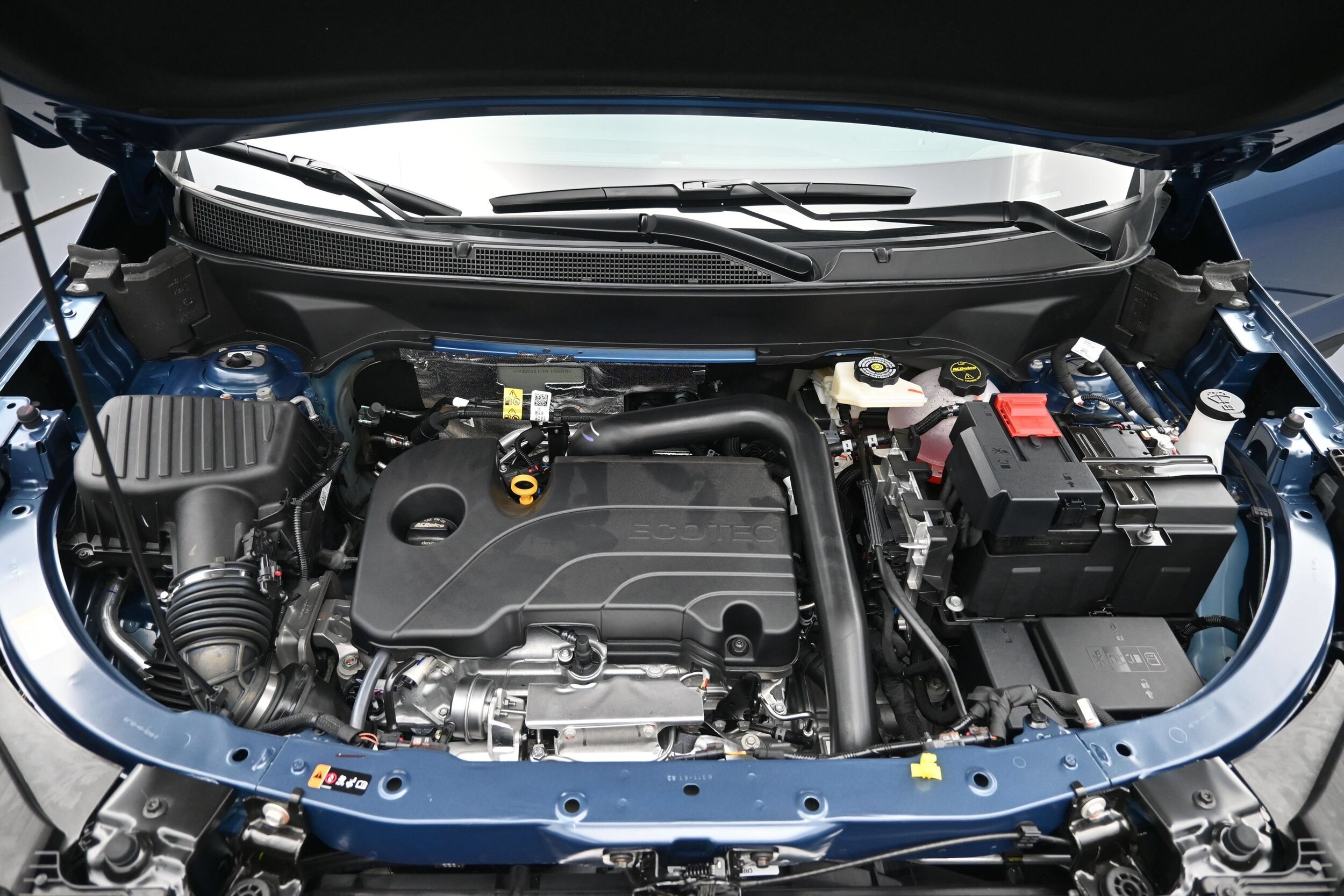 2027 Chevrolet Equinox LT - Photo 54