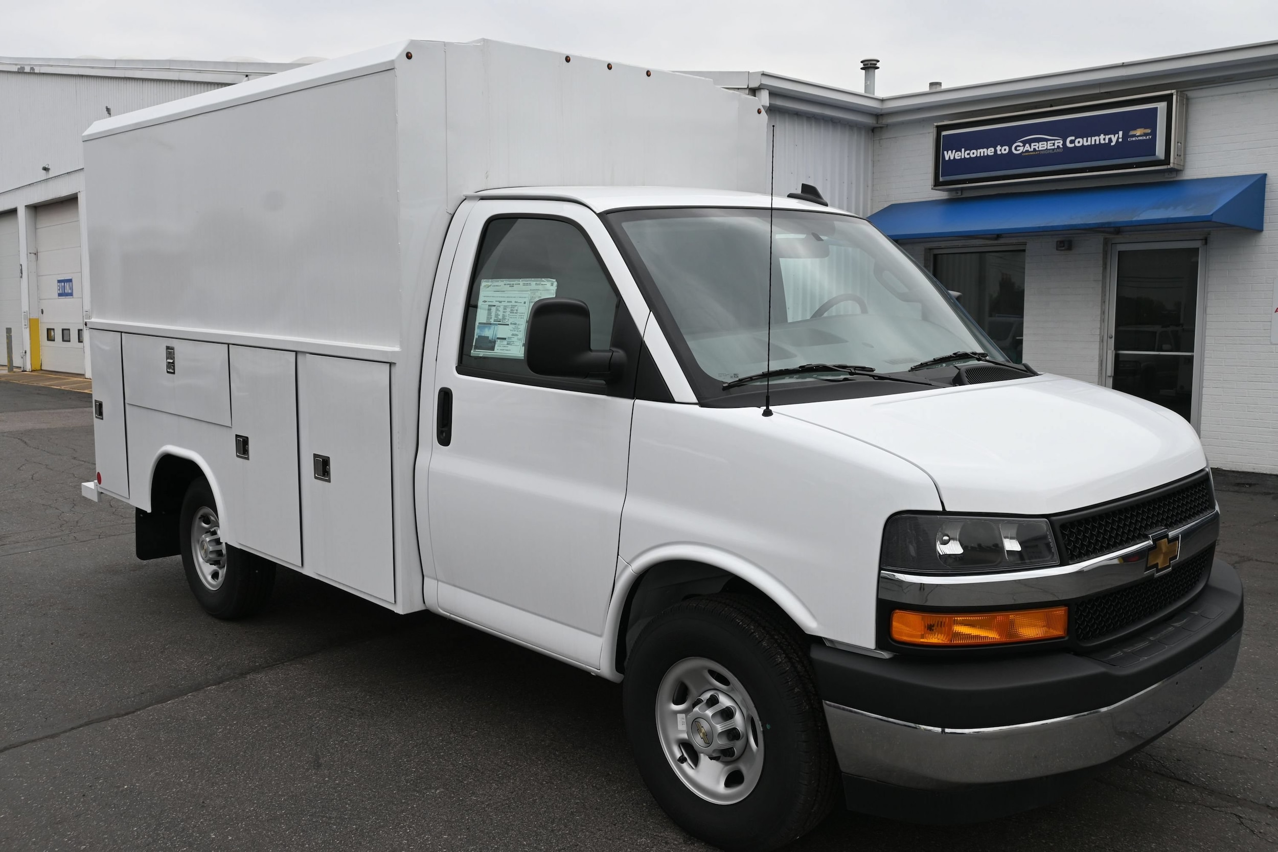 2025 Chevrolet Express Cutaway