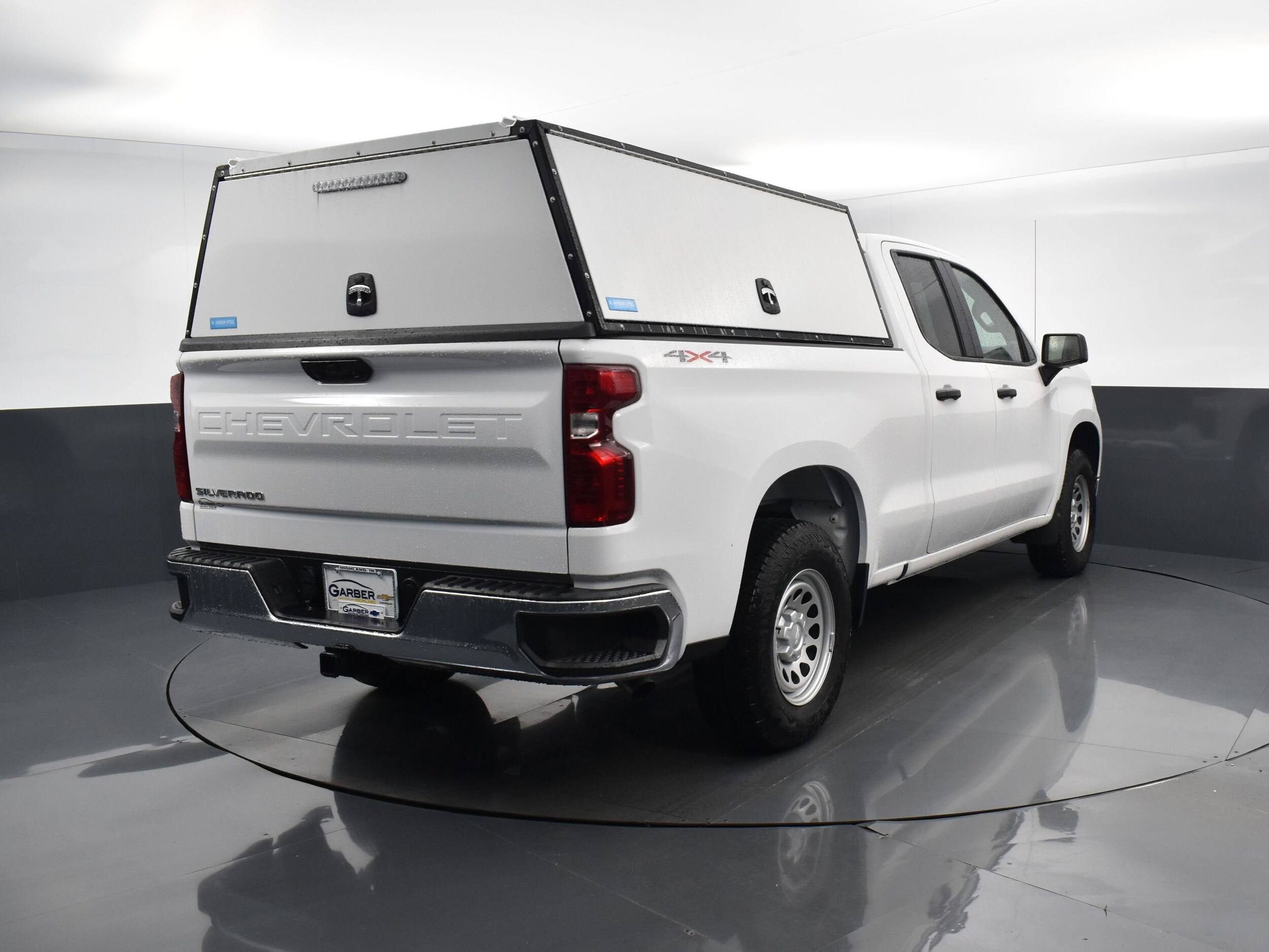2025 Chevrolet Silverado 1500 photo 3