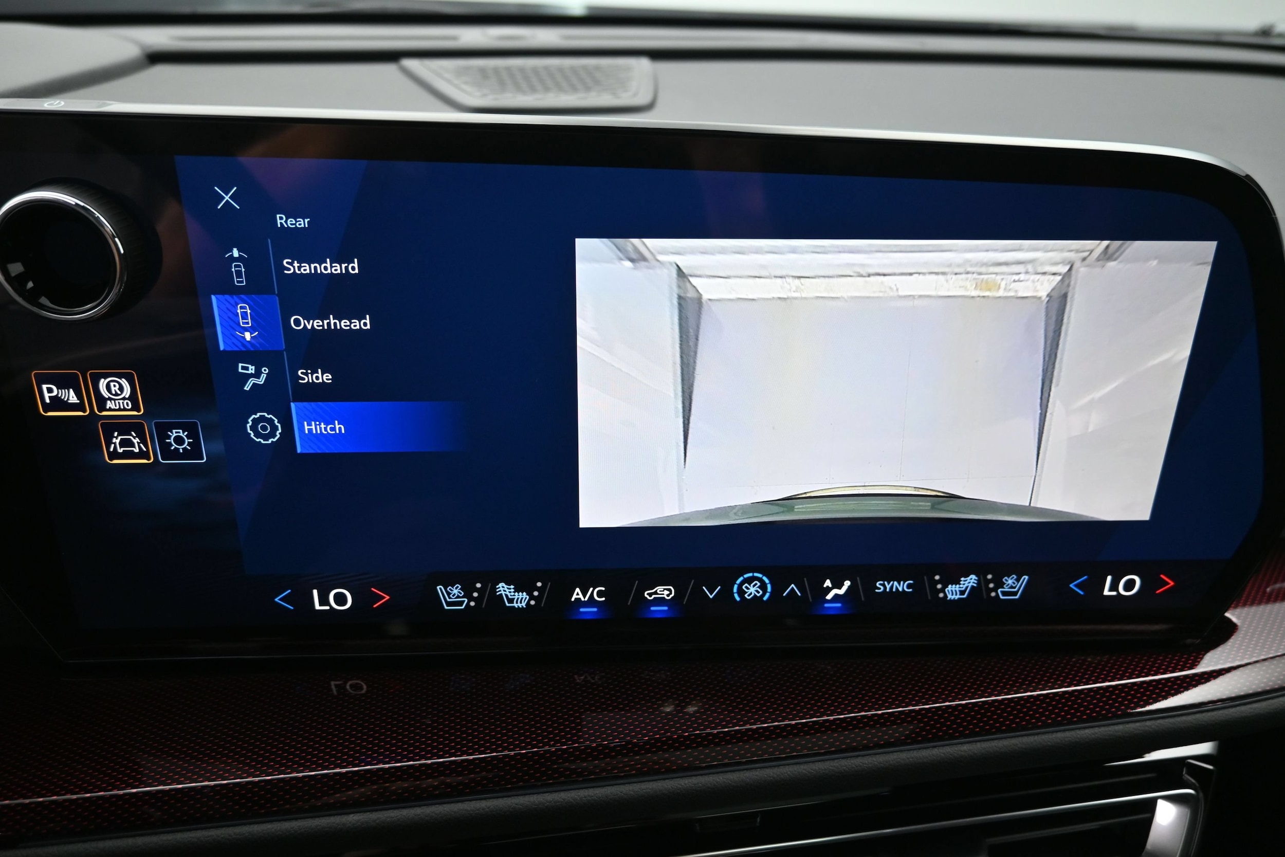 2027 Chevrolet Traverse RS - Photo 42