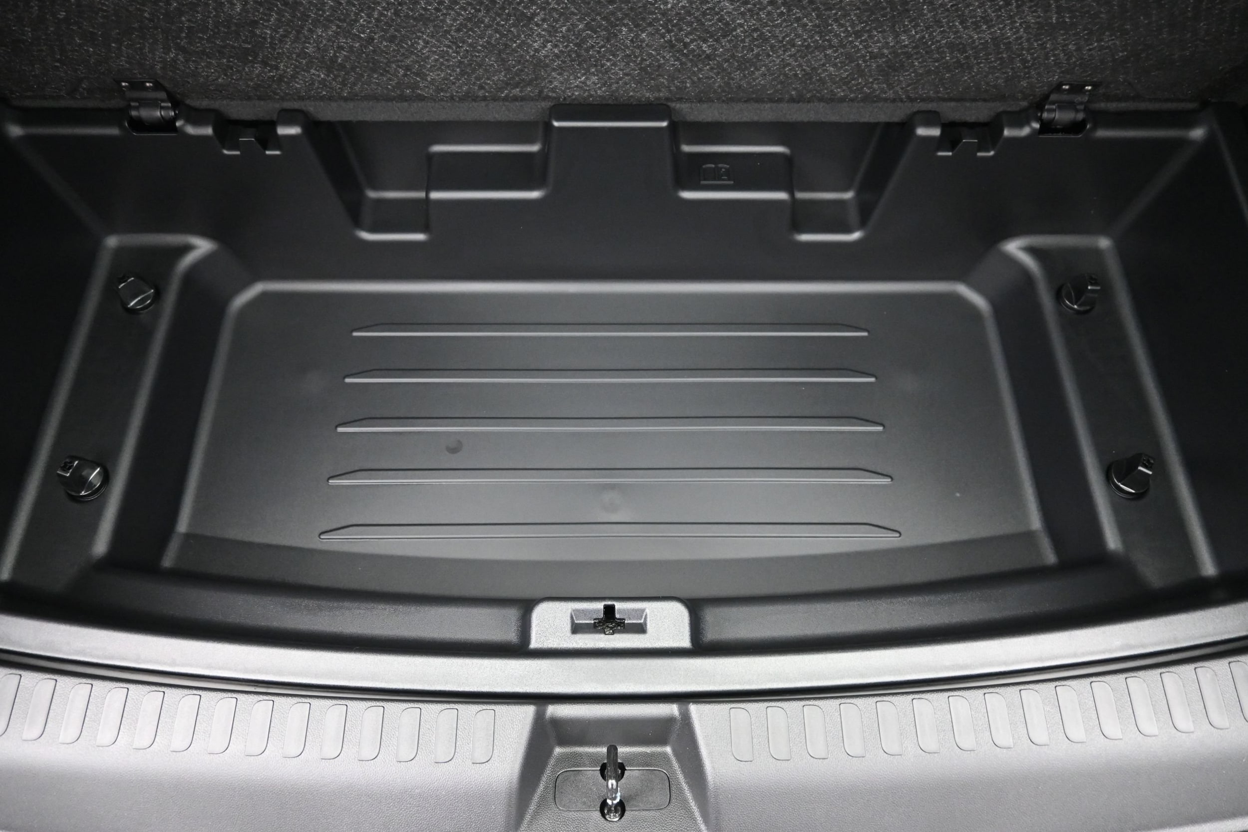 2027 Chevrolet Traverse LT - Photo 53