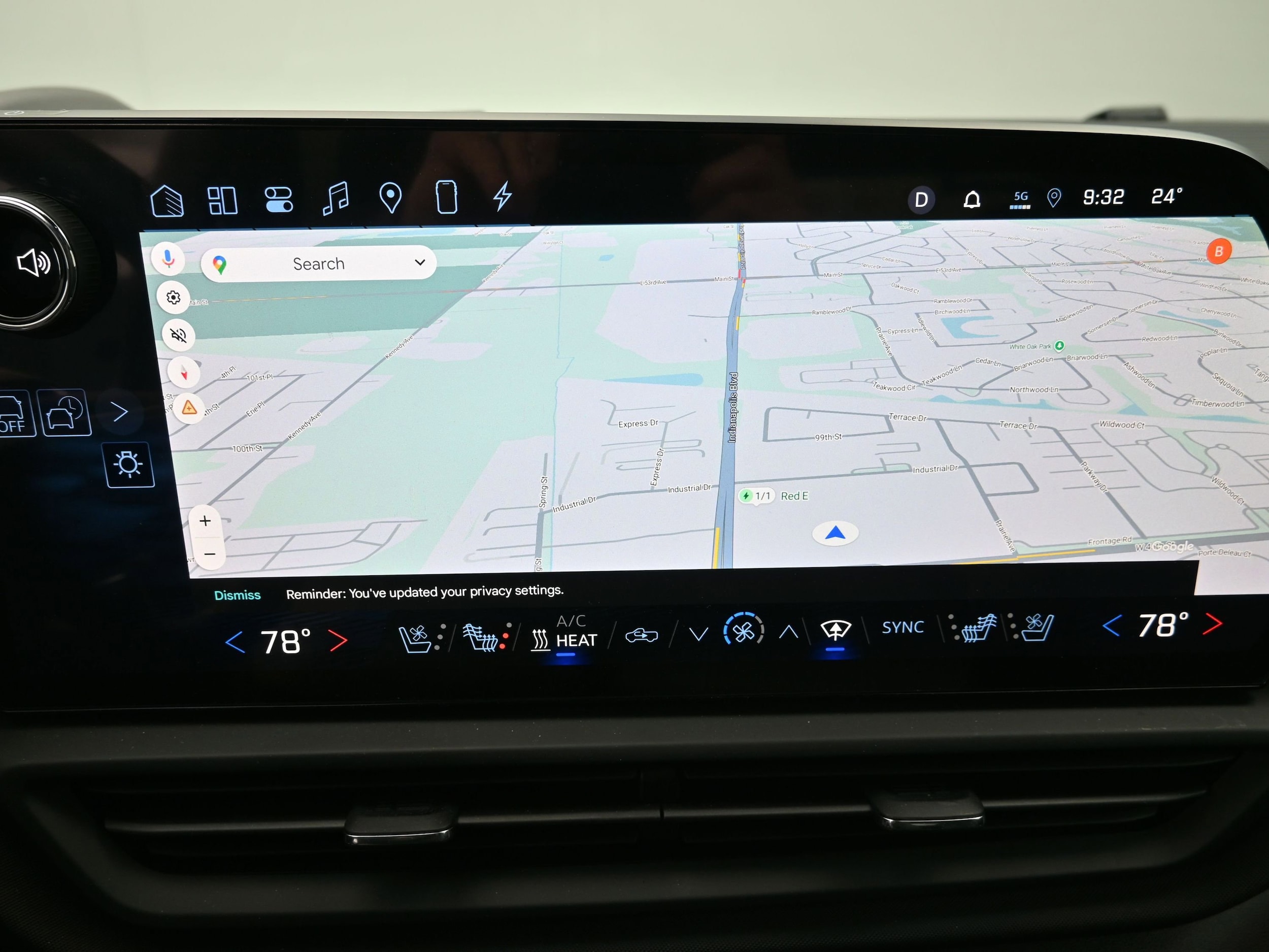 2026 Chevrolet Silverado EV LT - Photo 37