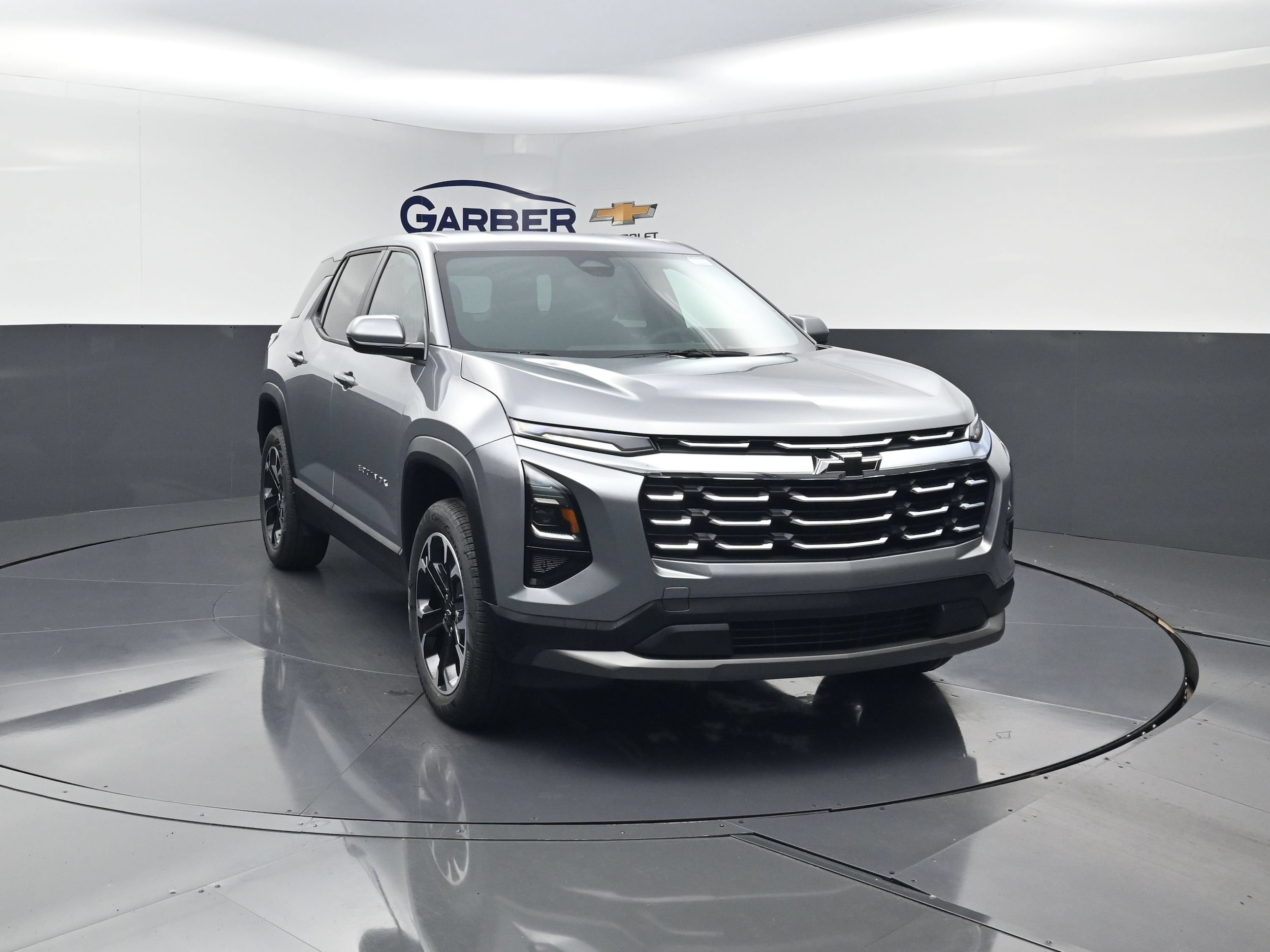2027 Chevrolet Equinox LT - Photo 8