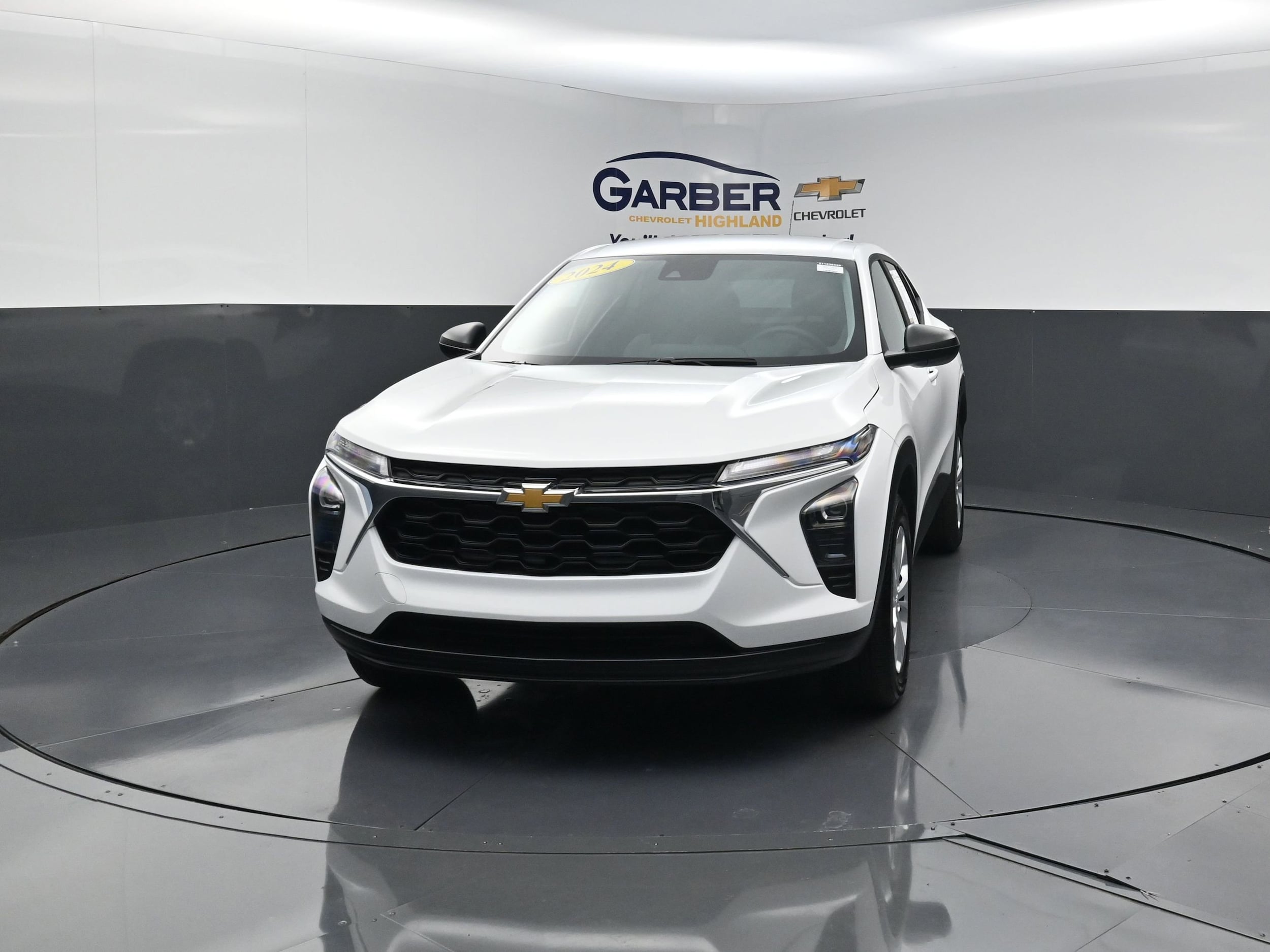 2024 Chevrolet Trax LS - Photo 7