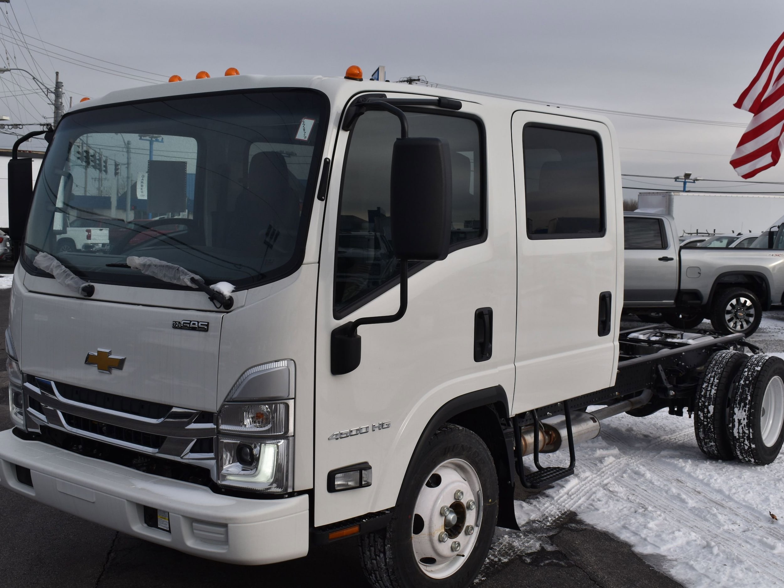 2025 Chevrolet Silverado 4500HD photo 3