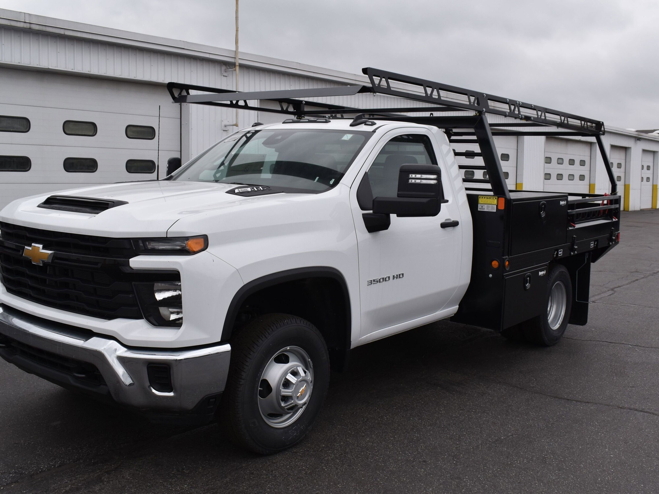 2024 Chevrolet Silverado 3500HD Work Truck photo 3