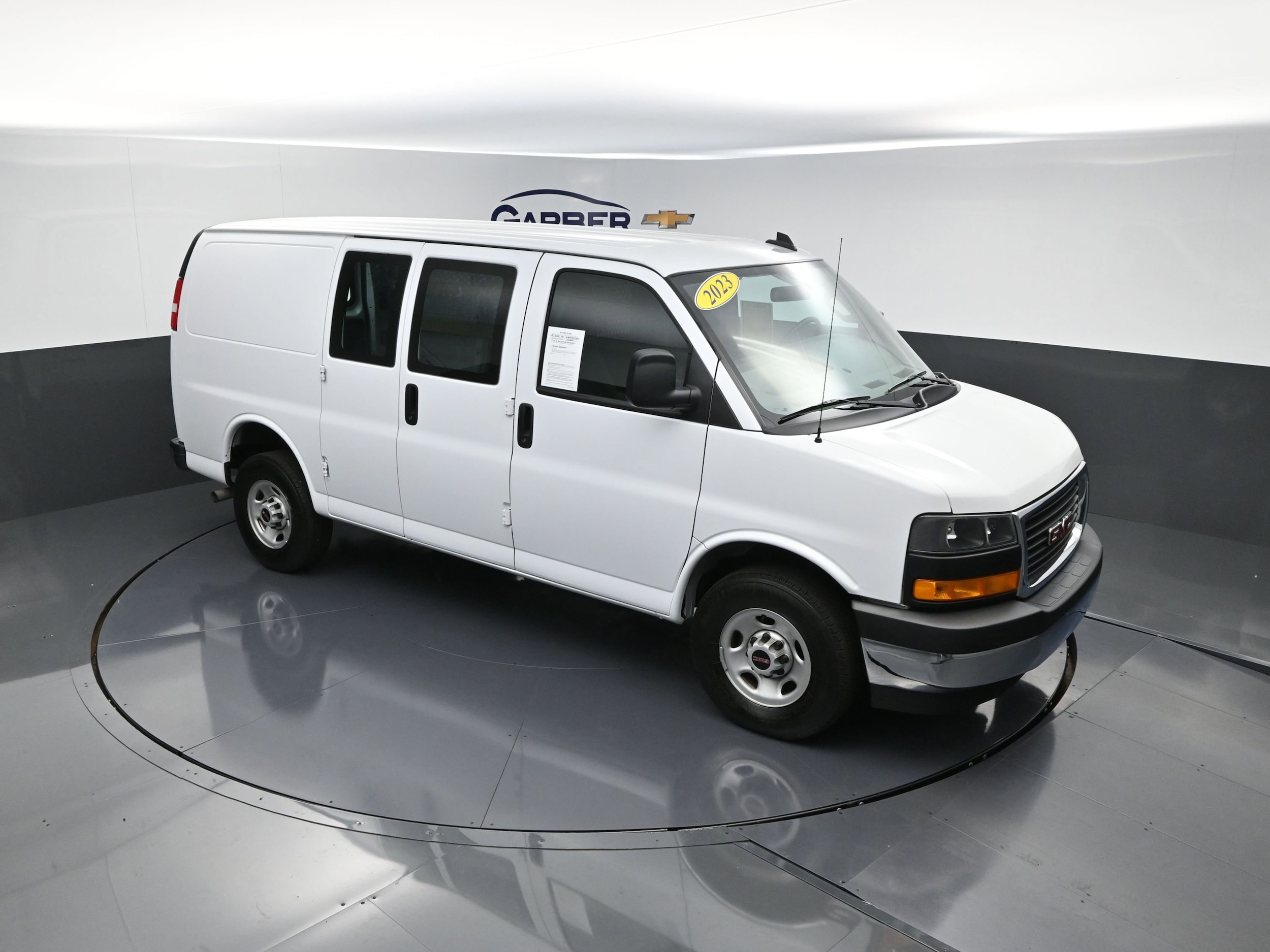 2023 GMC Savana Cargo Work Van's photo