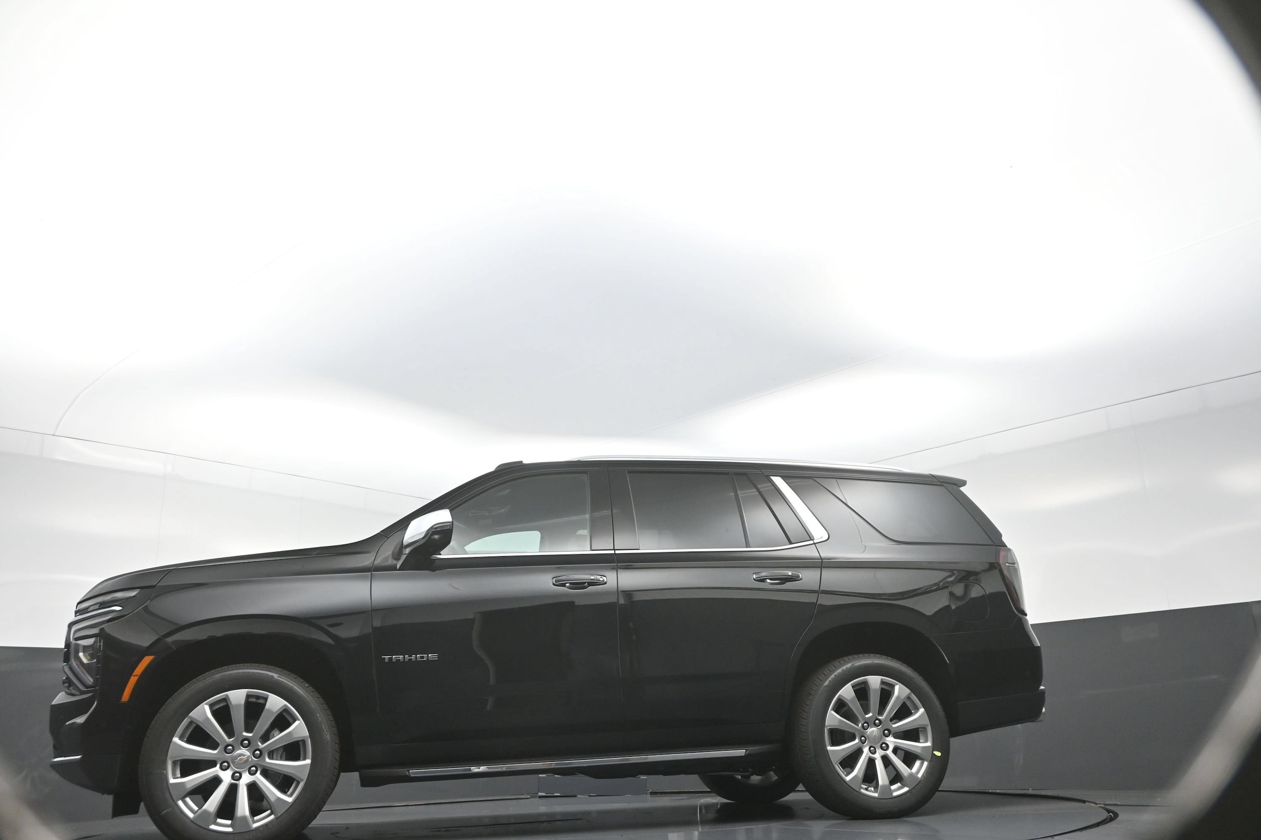 2026 Chevrolet Tahoe Premier - Photo 11