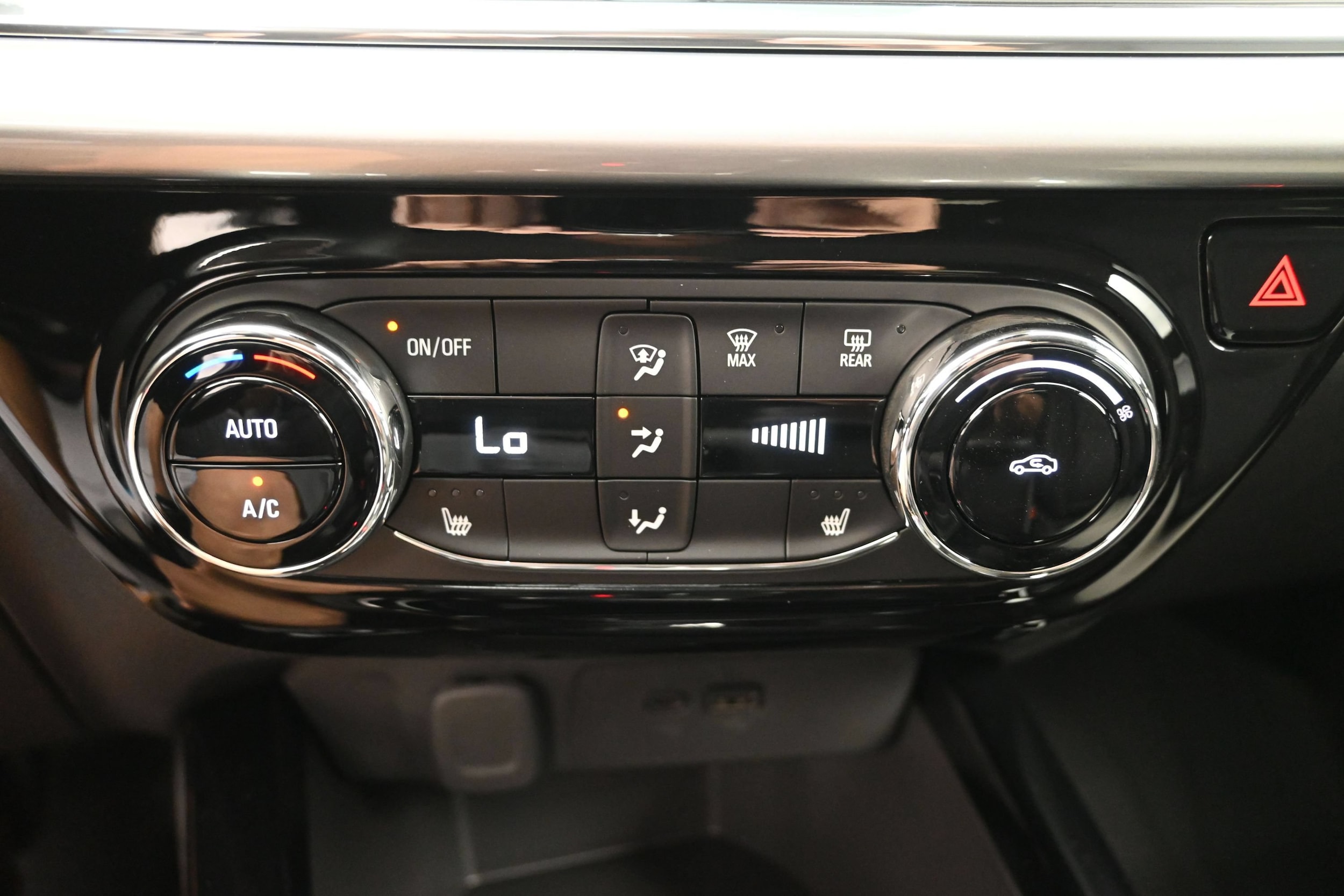 2026 Chevrolet Trax LT - Photo 37