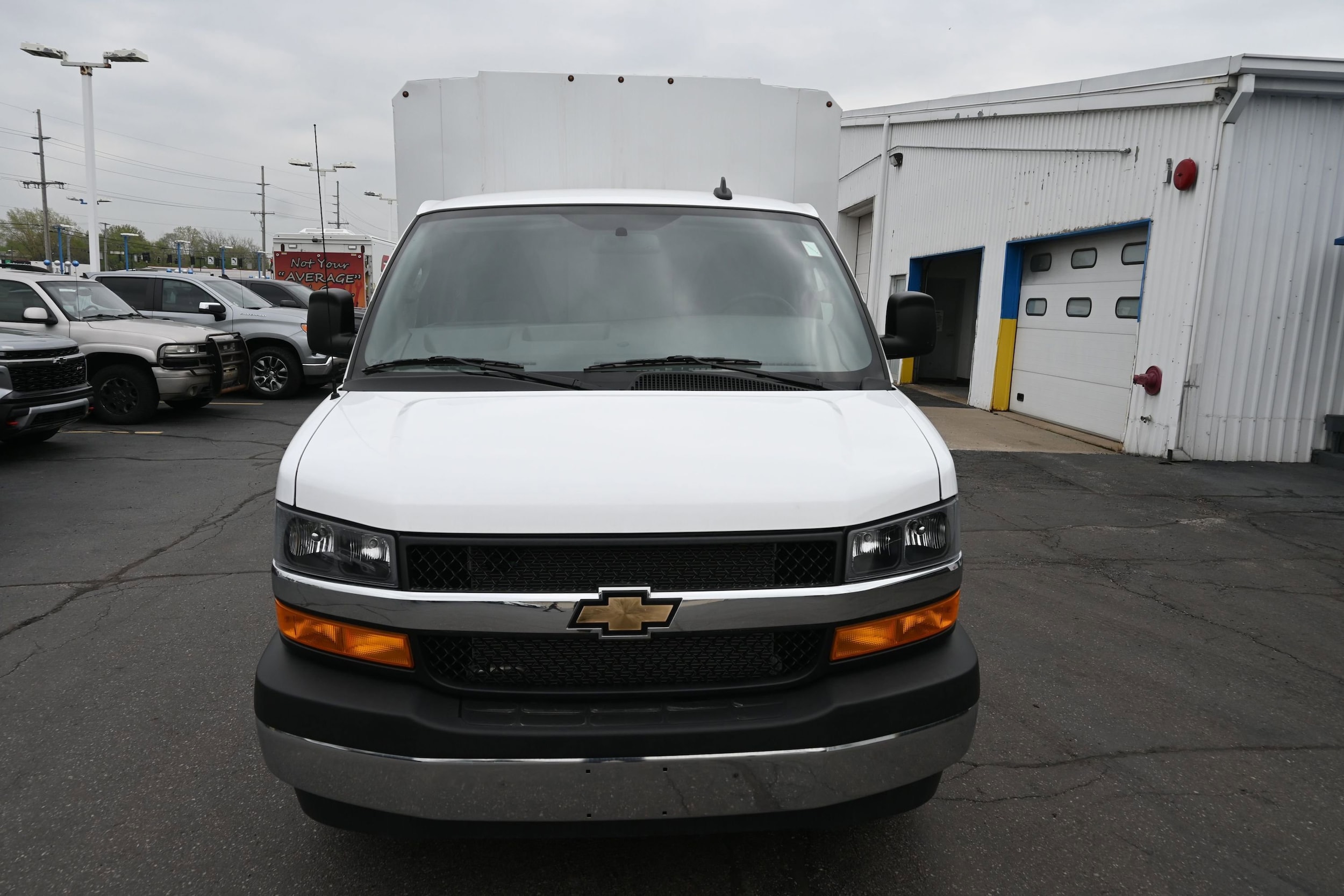 2025 Chevrolet Express Cutaway
