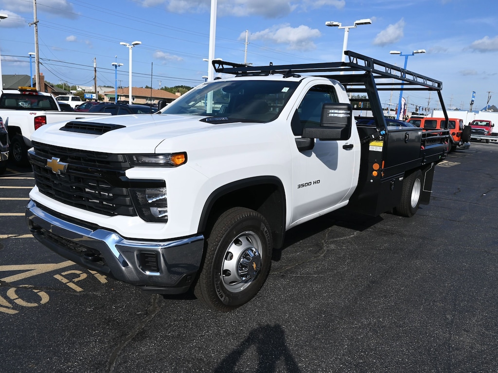 New 2025 Chevrolet Silverado 3500 HD Chassis Cab Work Truck Truck