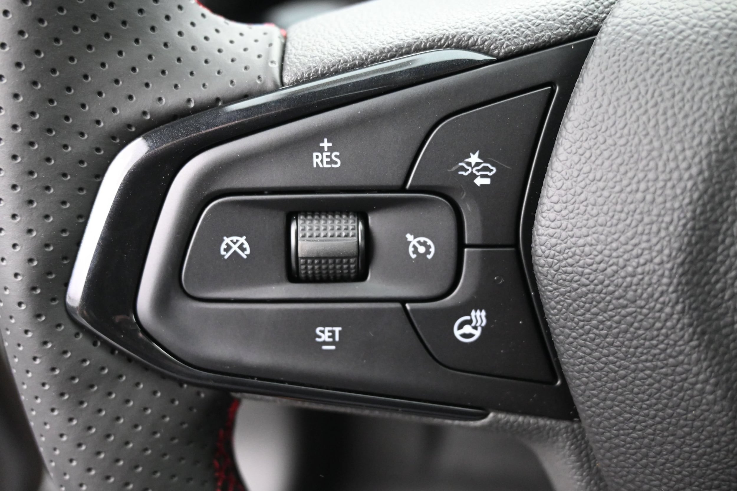 2026 Chevrolet Trax RS - Photo 26