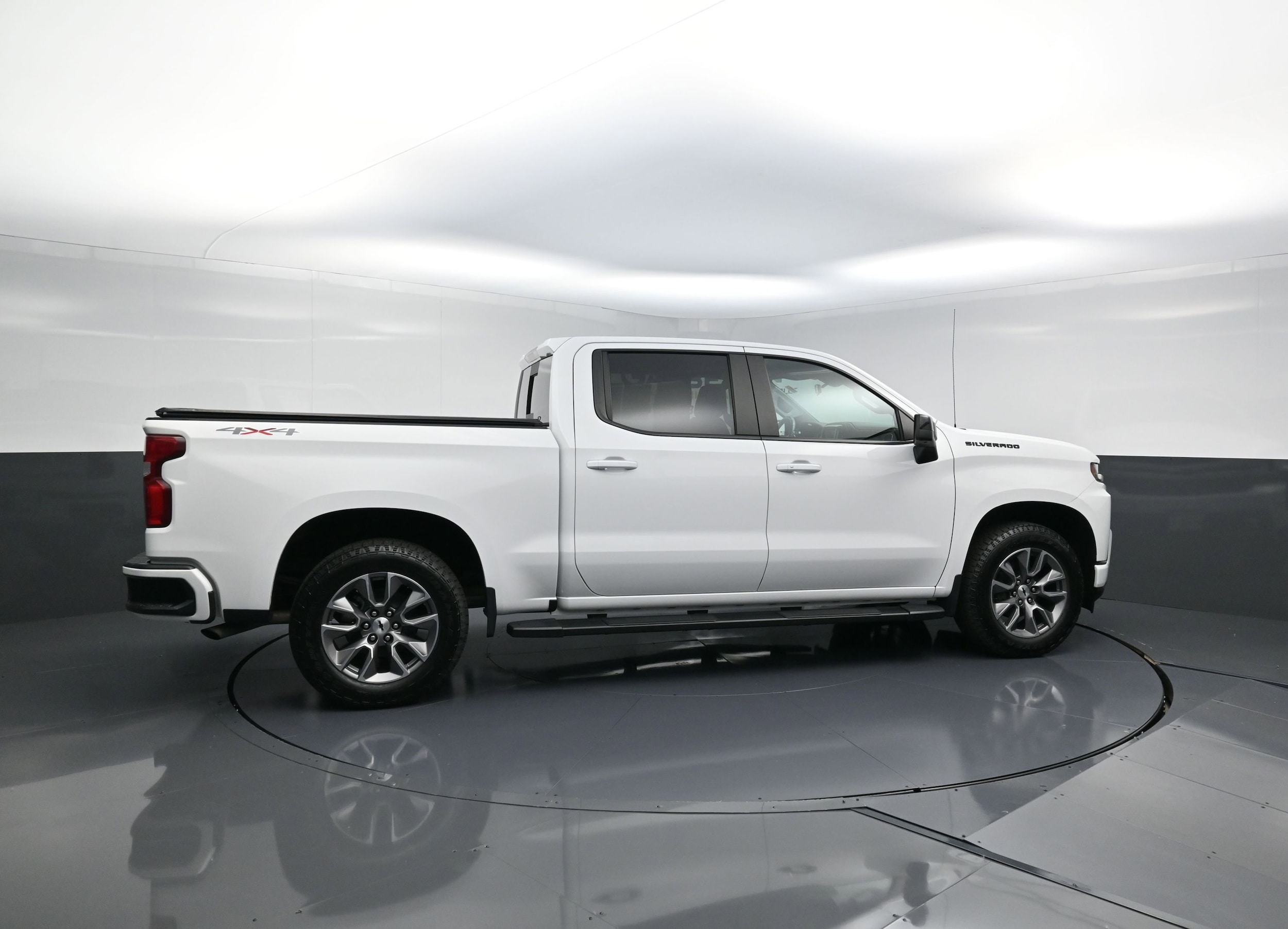 Certified 2020 Chevrolet Silverado 1500 RST with VIN 1GCUYEED1LZ237146 for sale in Highland, IN