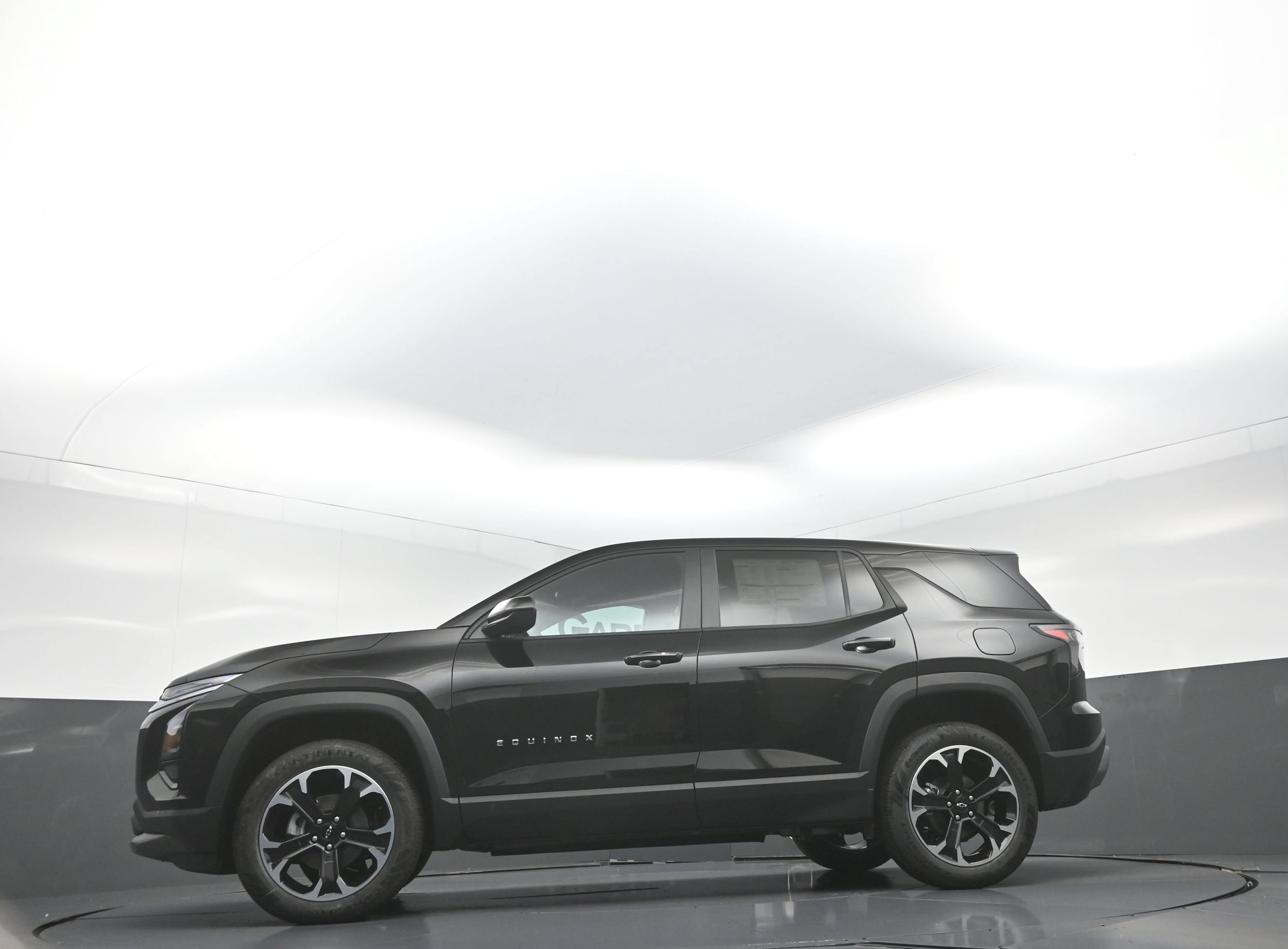 2027 Chevrolet Equinox LT - Photo 11