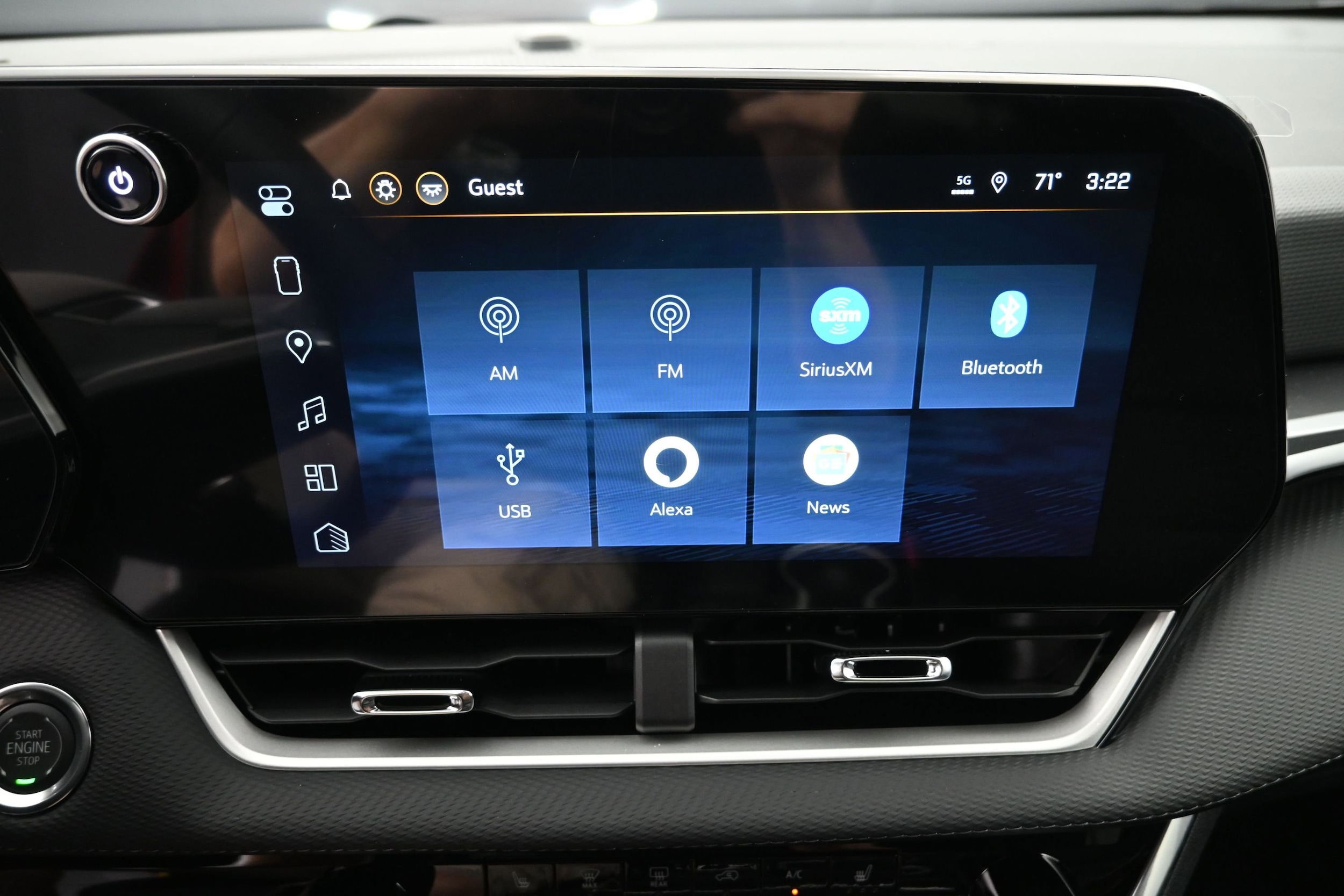 2026 Chevrolet Equinox LT - Photo 32