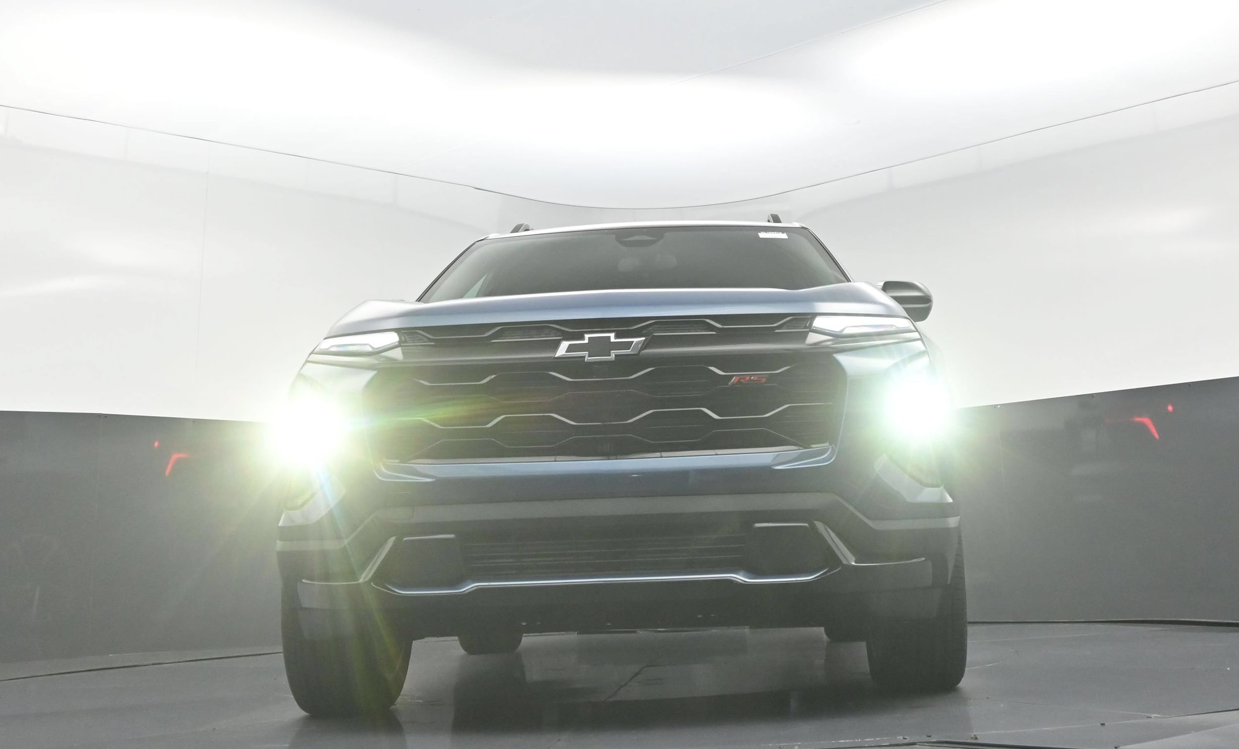 2027 Chevrolet Equinox RS - Photo 10