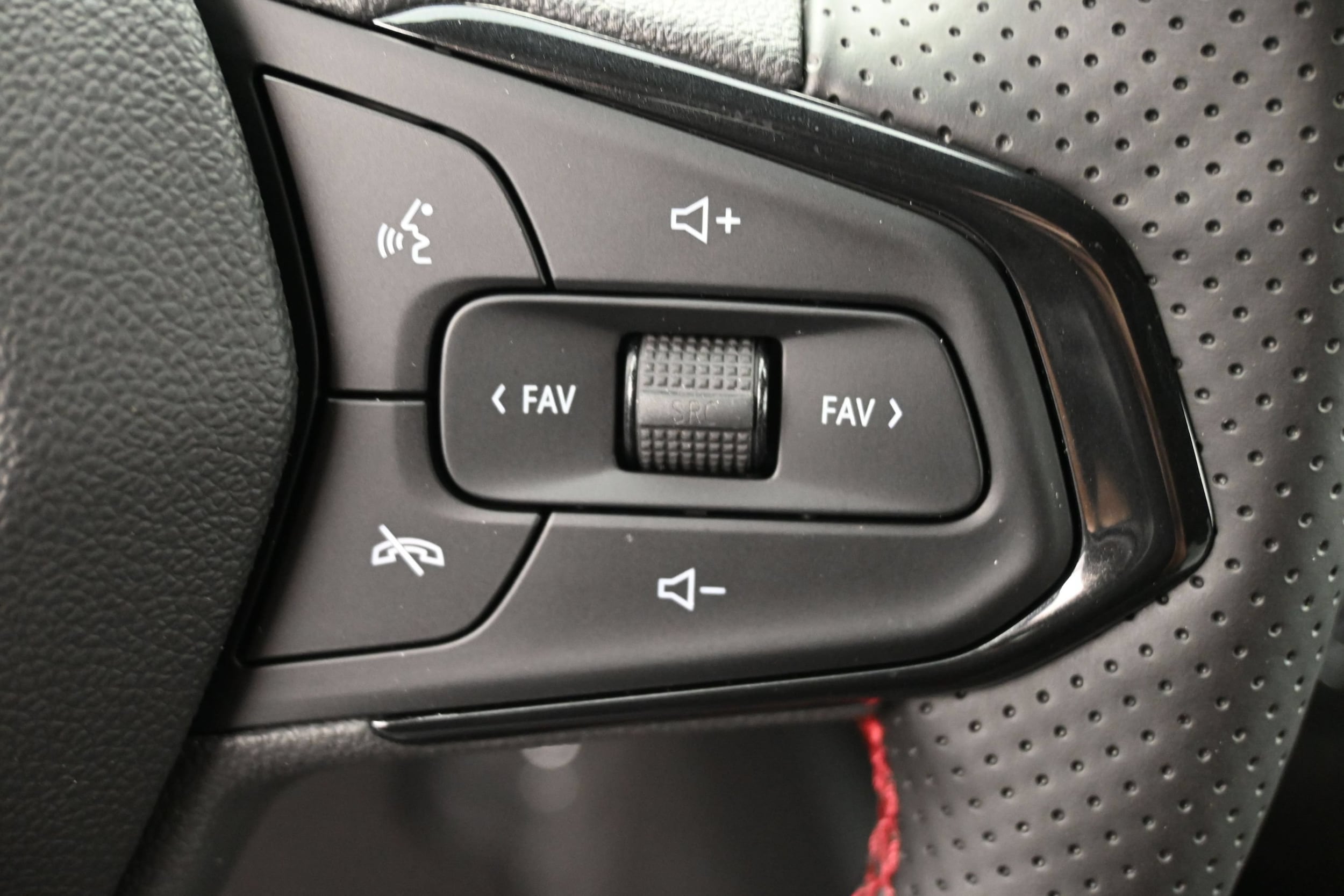 2026 Chevrolet Trax RS - Photo 27