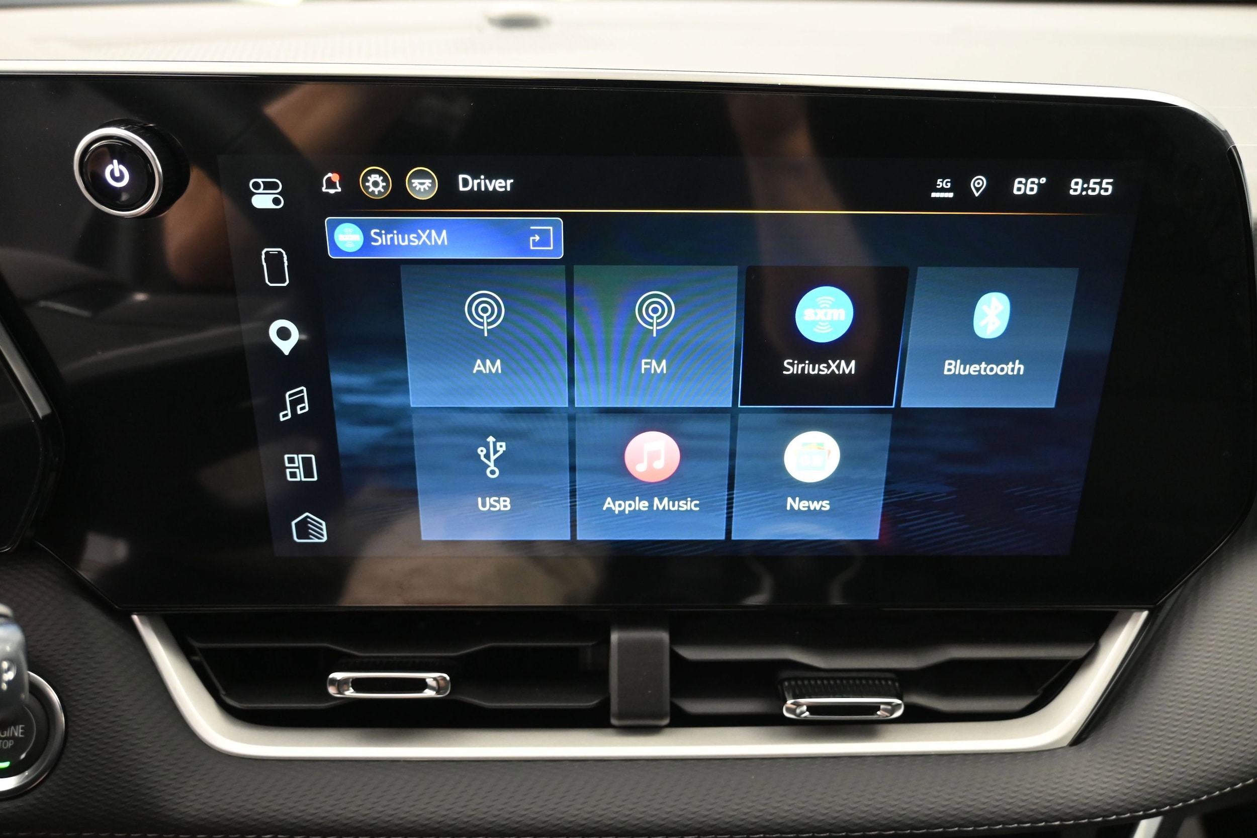 2026 Chevrolet Equinox LT - Photo 32