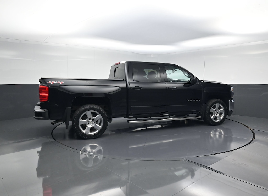Used 2017 Chevrolet Silverado 1500 LT Truck Crew Cab