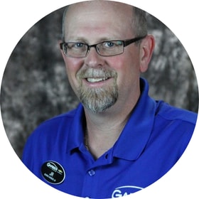 Staff member Dean Christenson from eea8ab10694e