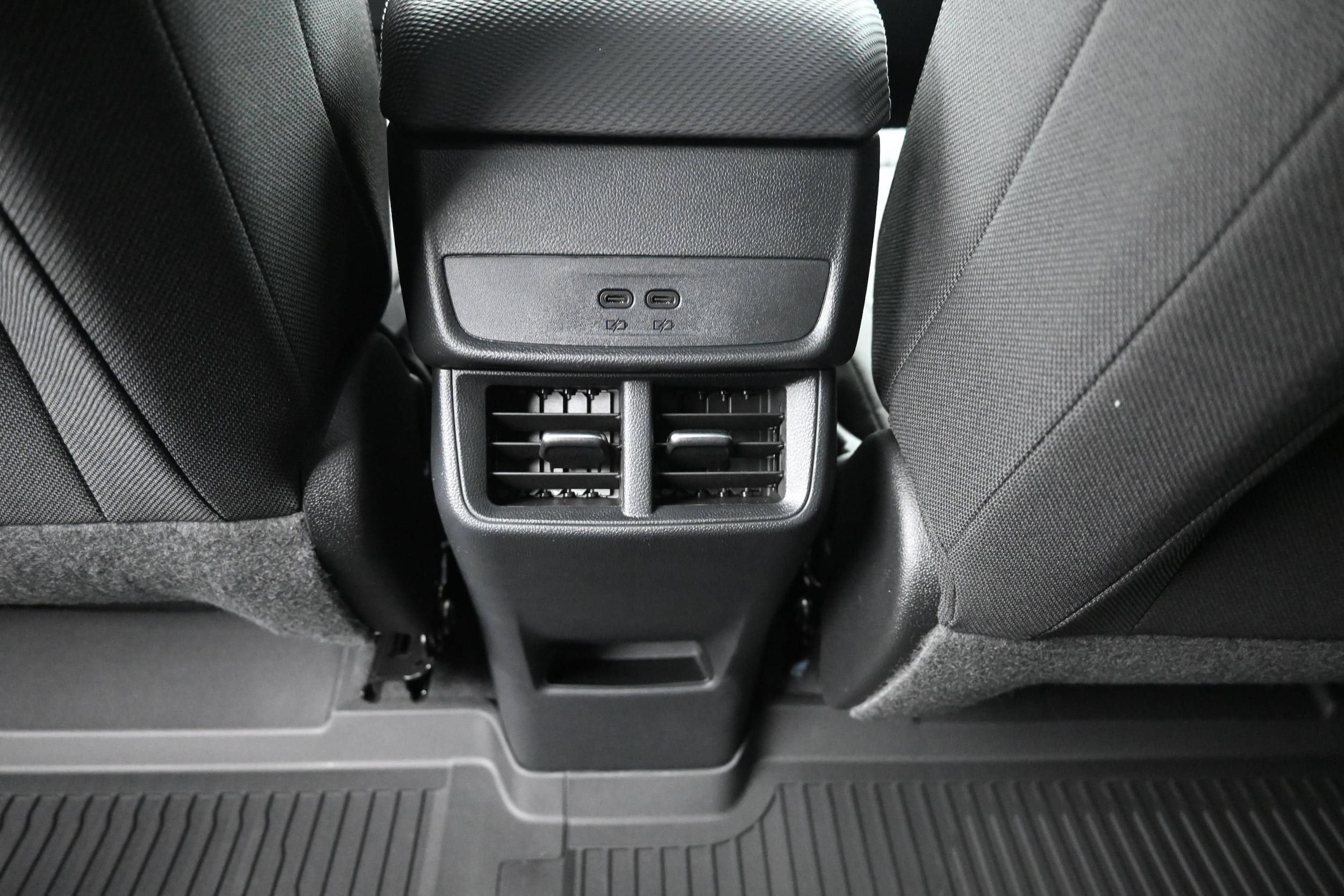 2027 Chevrolet Equinox LT - Photo 45