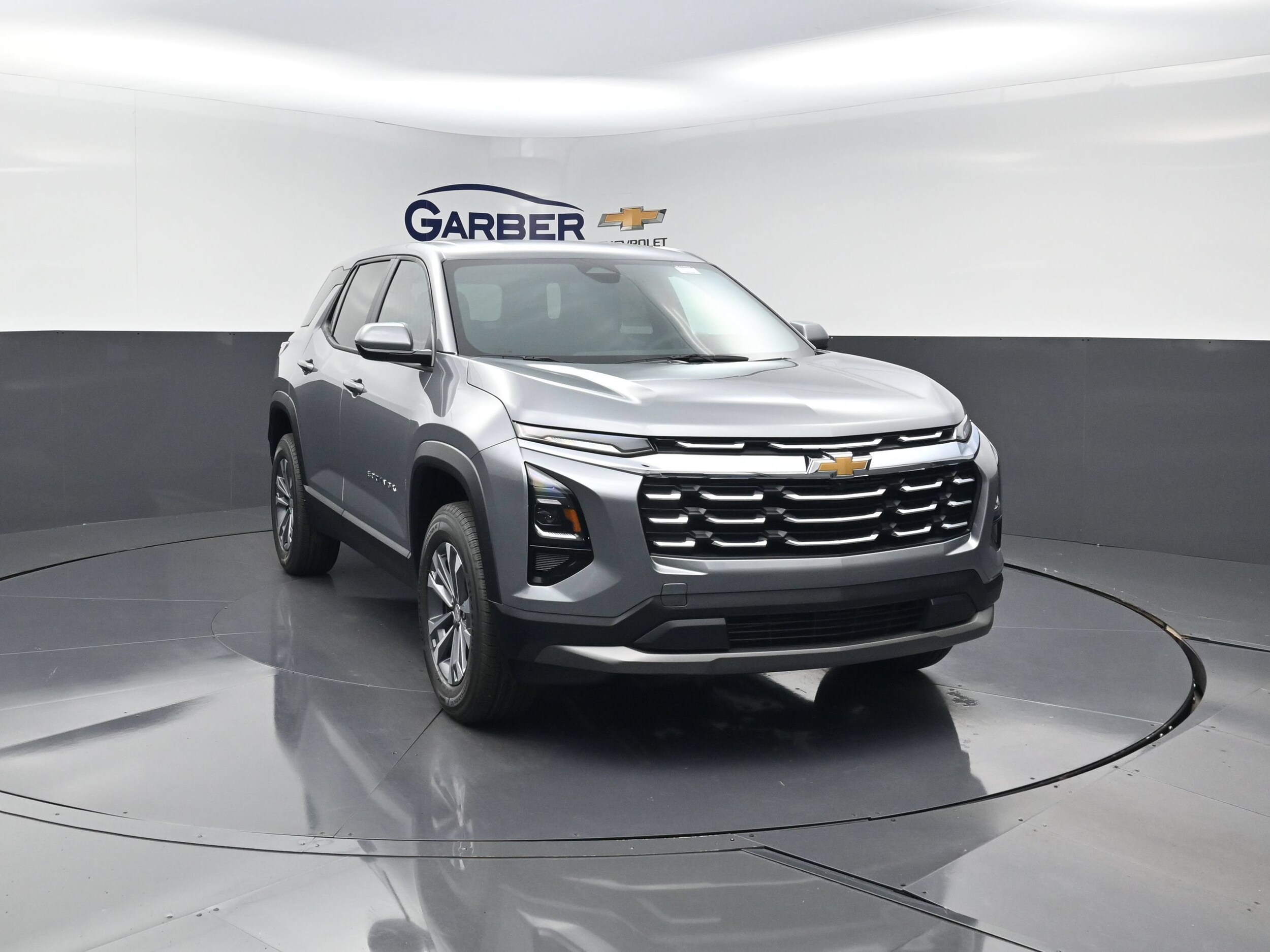 2027 Chevrolet Equinox LT - Photo 8