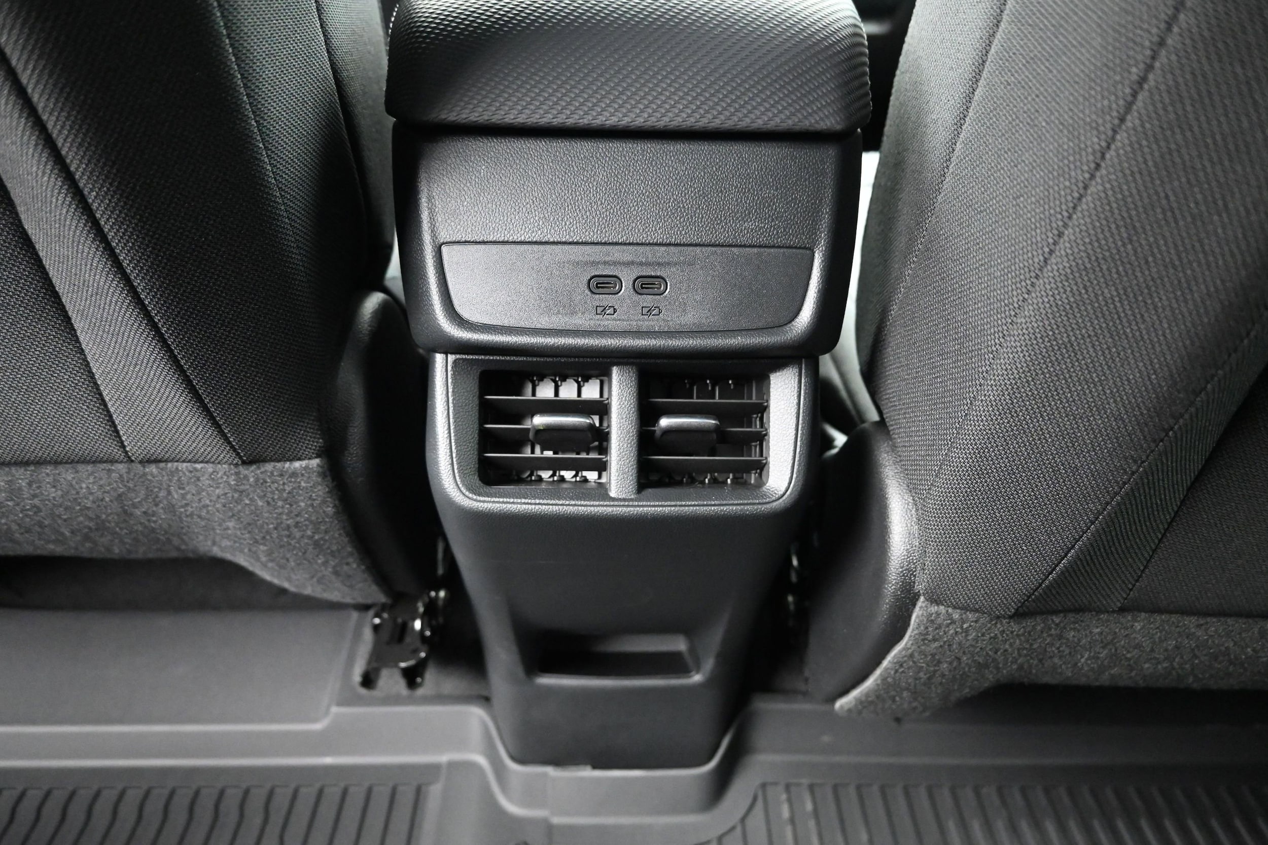 2026 Chevrolet Equinox LT - Photo 46