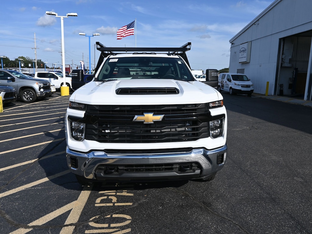 New 2025 Chevrolet Silverado 3500 HD Chassis Cab Work Truck Truck