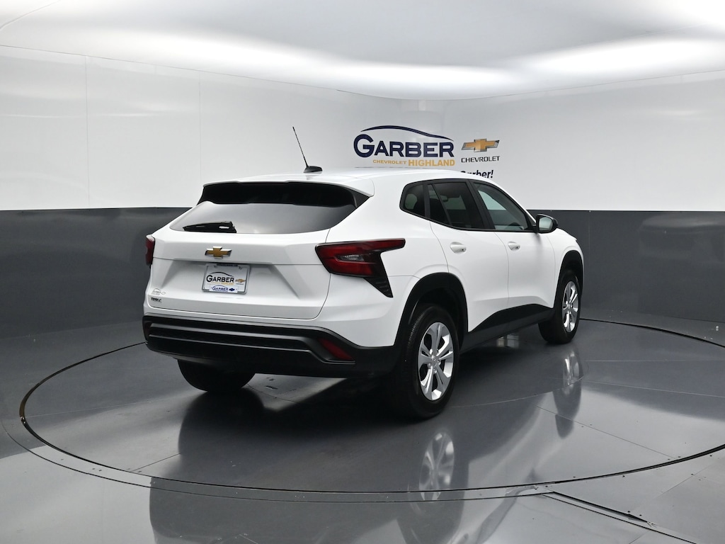 Used 2024 Chevrolet Trax LS SUV